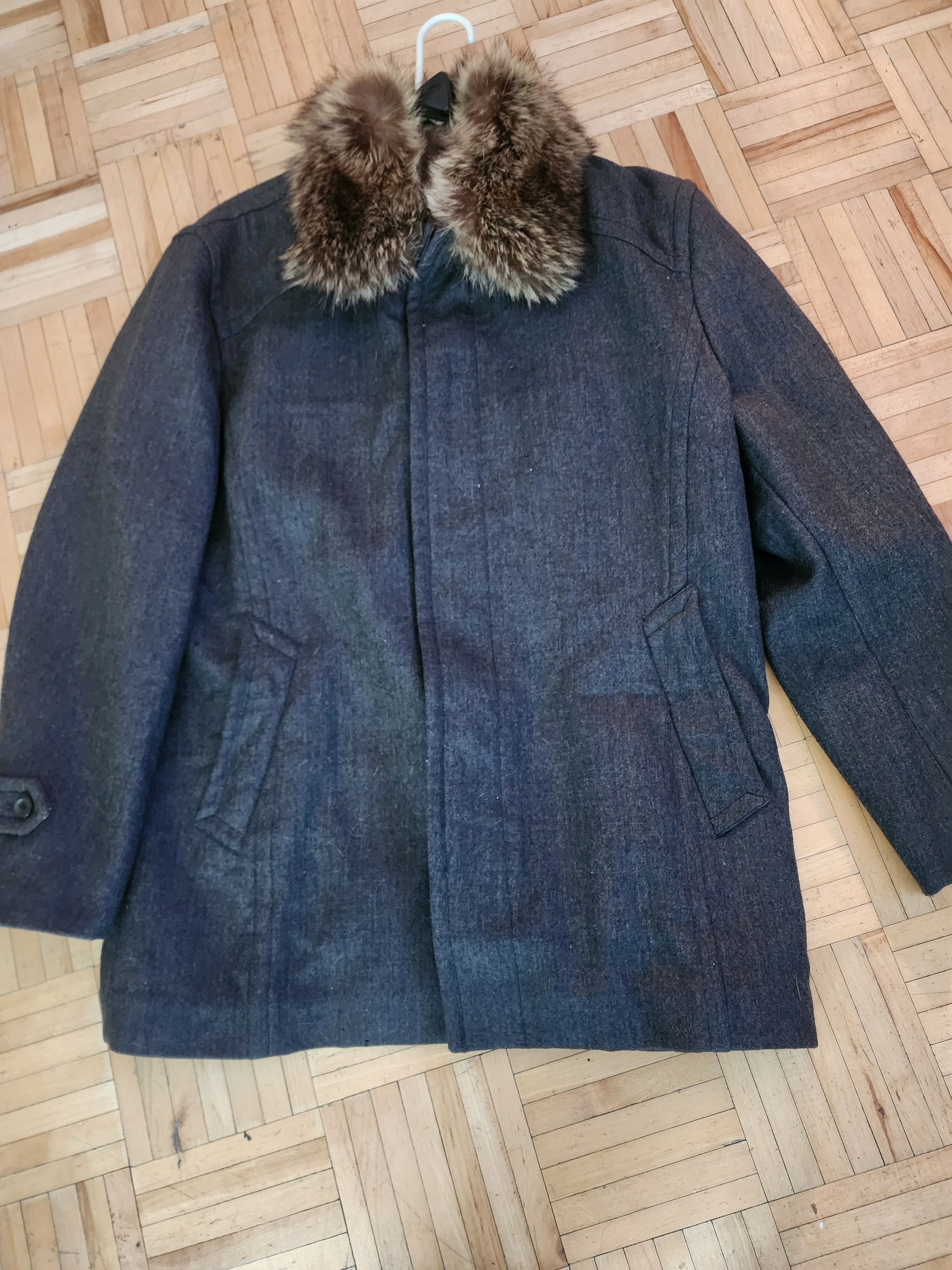 Dolce & Gabbana FUR COLLARED GREY CAR COAT VINTAGE INSPIRED Size US L / EU 52-54 / 3 - 1 Thumbnail