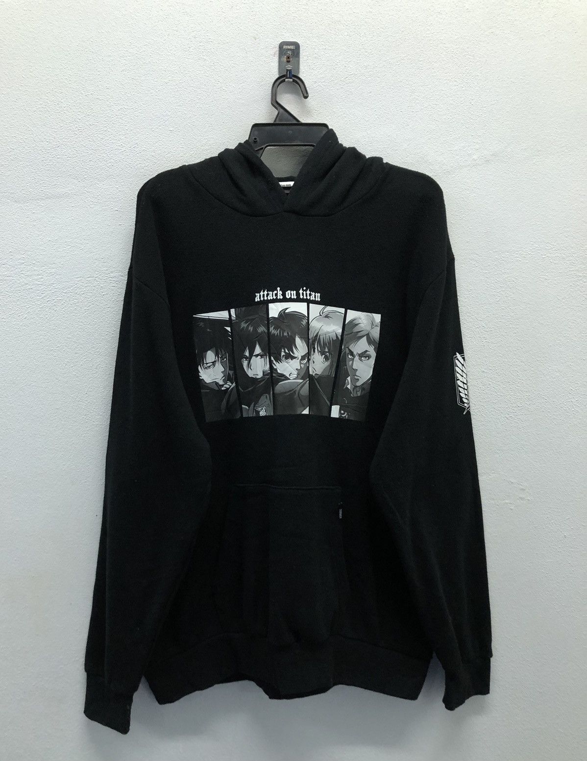 Anime Survey Attack On Titan Hoodie Size US XL / EU 56 / 4 - 1 Thumbnail