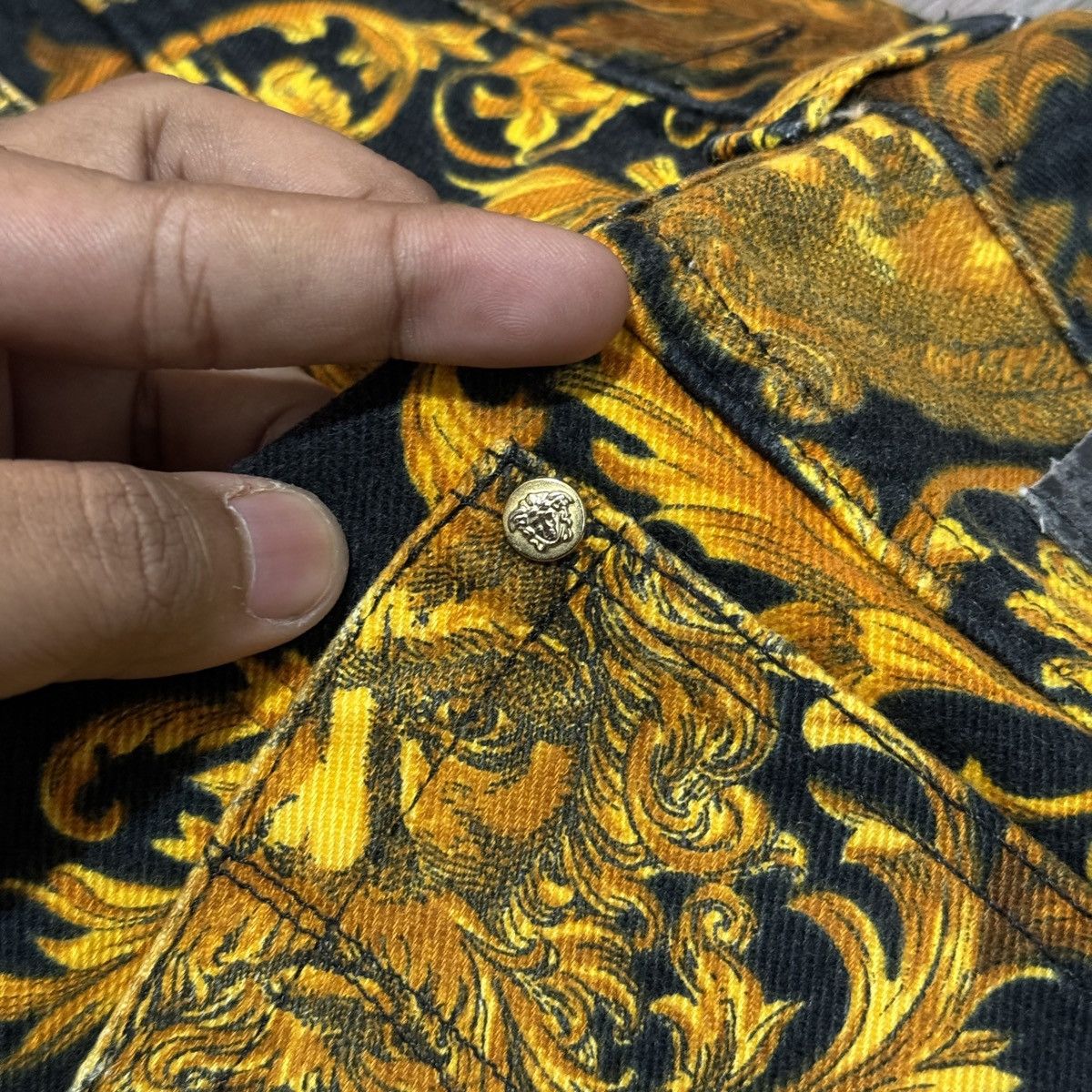Versace × Versace Jeans Couture Versace 90s Gold Baroque High Waist Jeans Size US 30 / EU 46 - 7 Thumbnail
