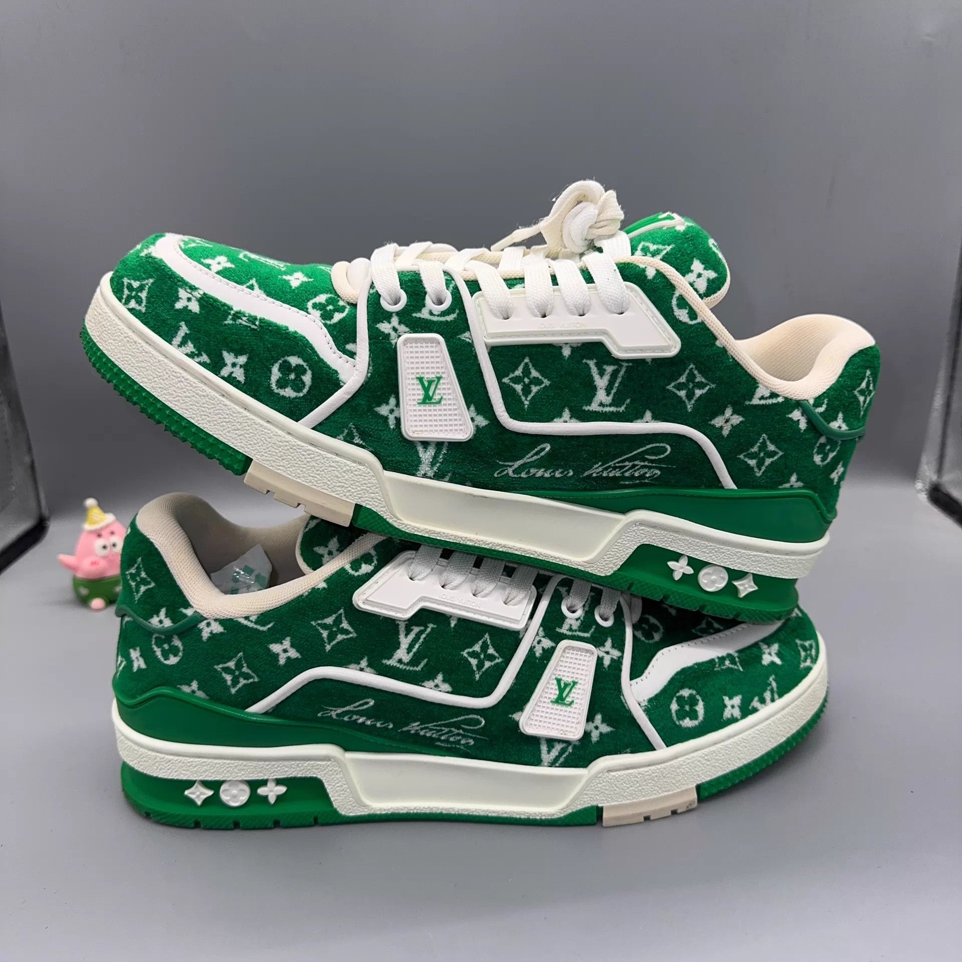 Louis Vuitton LOUIS VUITTON Trainer Green & White 41 1ABFSA Size US 8 / EU 41 - 5 Thumbnail