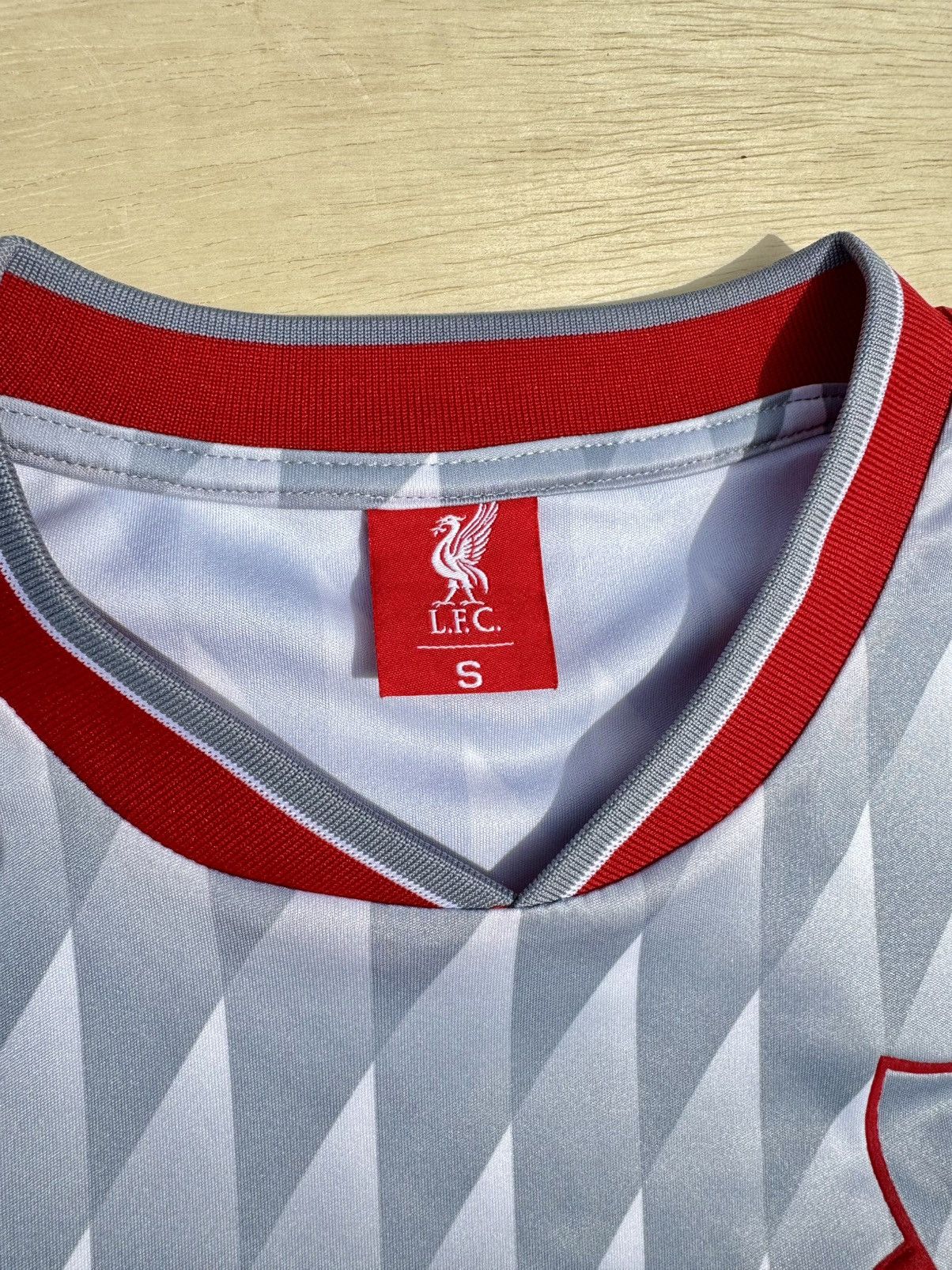 Vintage 1991 Candy FC Liverpool Retro Silver Soccer Jersey Size US S / EU 44-46 / 1 - 7 Thumbnail