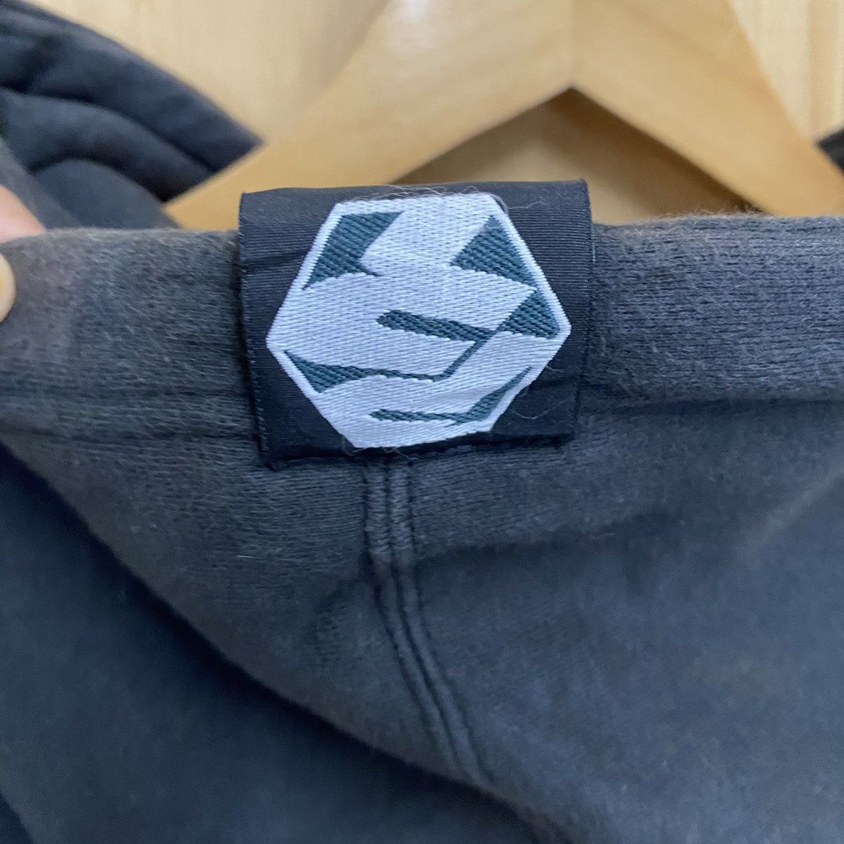 Japanese Brand × Vintage Pract Tecnical Product Big Logo Hoodie Jacket Size US L / EU 52-54 / 3 - 12 Thumbnail