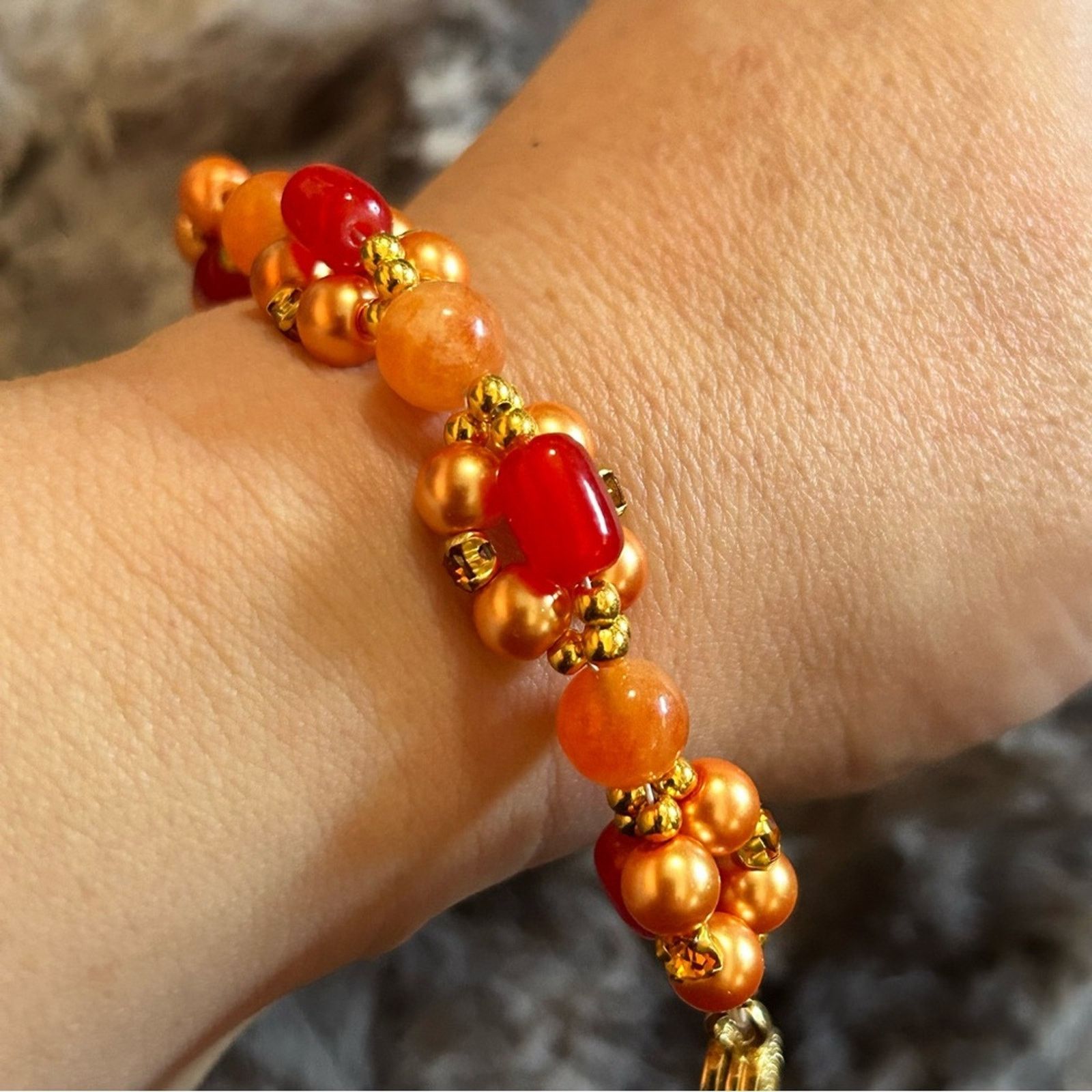 Handmade Handcrafted elegant glam mango twist orange jade bracelet Size ONE SIZE - 2 Thumbnail