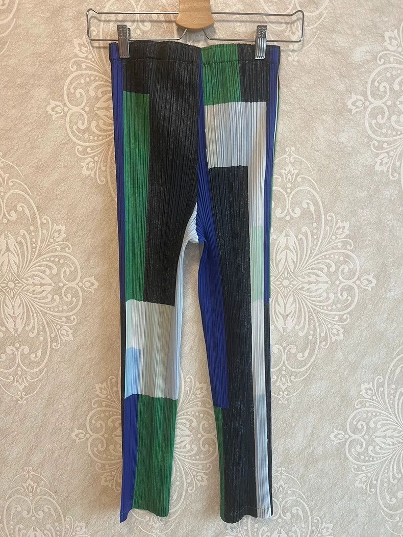 Issey Miyake Issey Miyake size:3 Black and green checkered pleated trou Size 22" - 2 Thumbnail