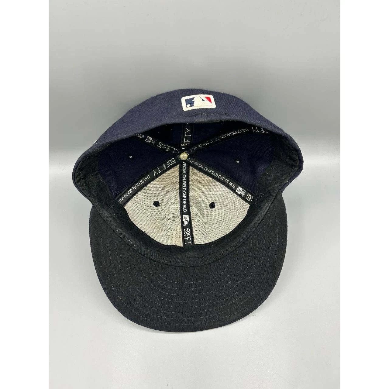 New Era Boston Red Sox Hat Men 7 Navy Embroidered Fitted Cap Size ONE SIZE - 2 Thumbnail