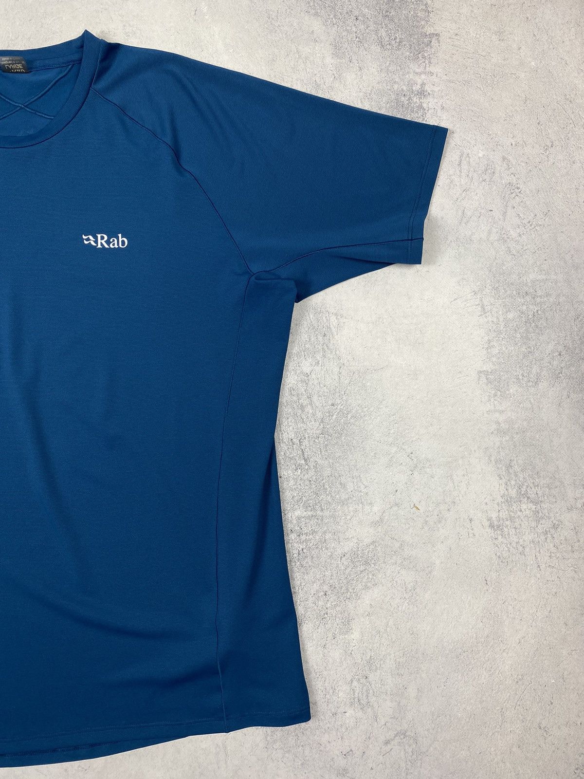 Rab Rab basic outdoor Gorpcore t shirt tee size L Size US L / EU 52-54 / 3 - 4 Thumbnail