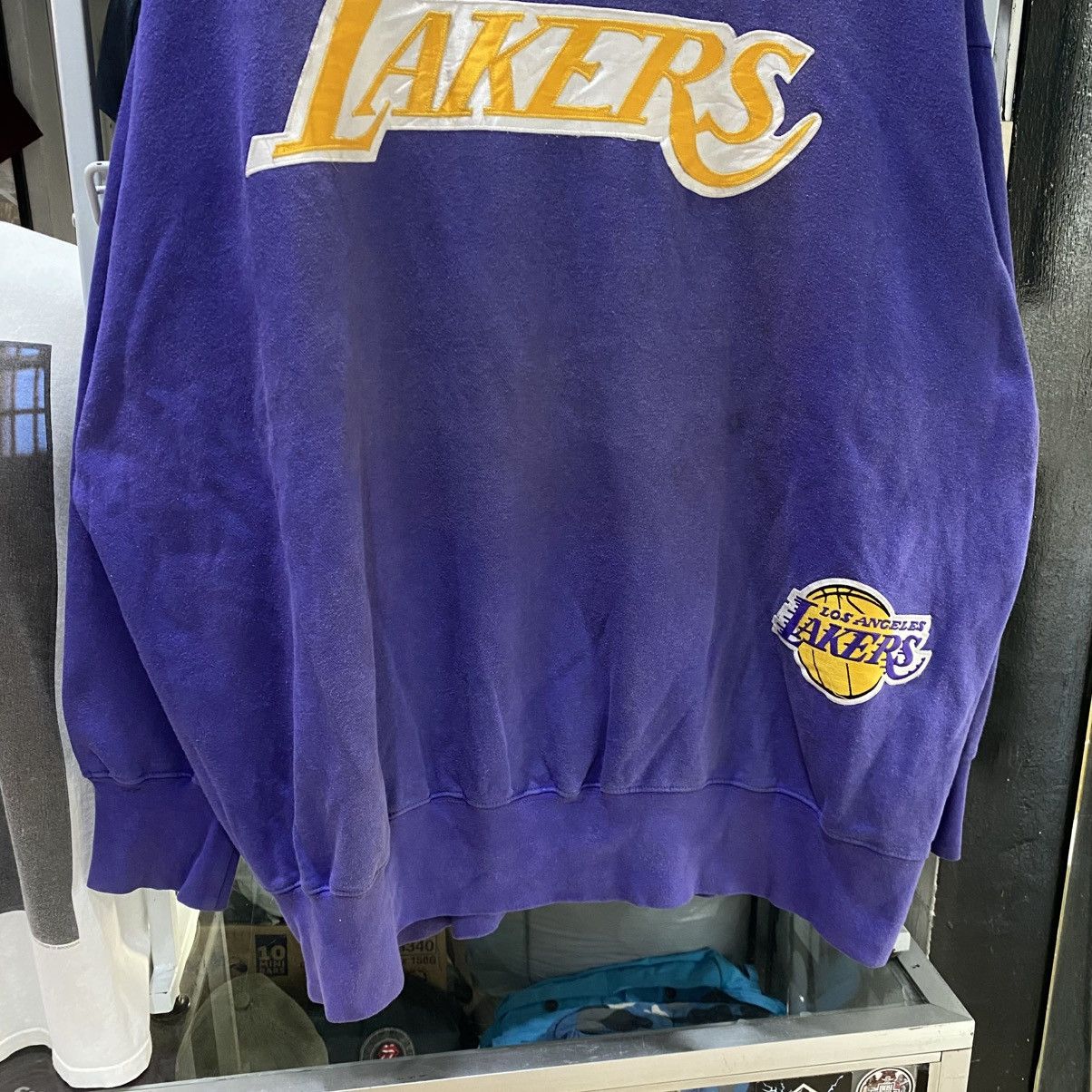 NBA × Vintage Vintage LA Lakers 90s NBA Crewneck Sweatshirt Embroidered Size US XXL / EU 58 / 5 - 4 Thumbnail