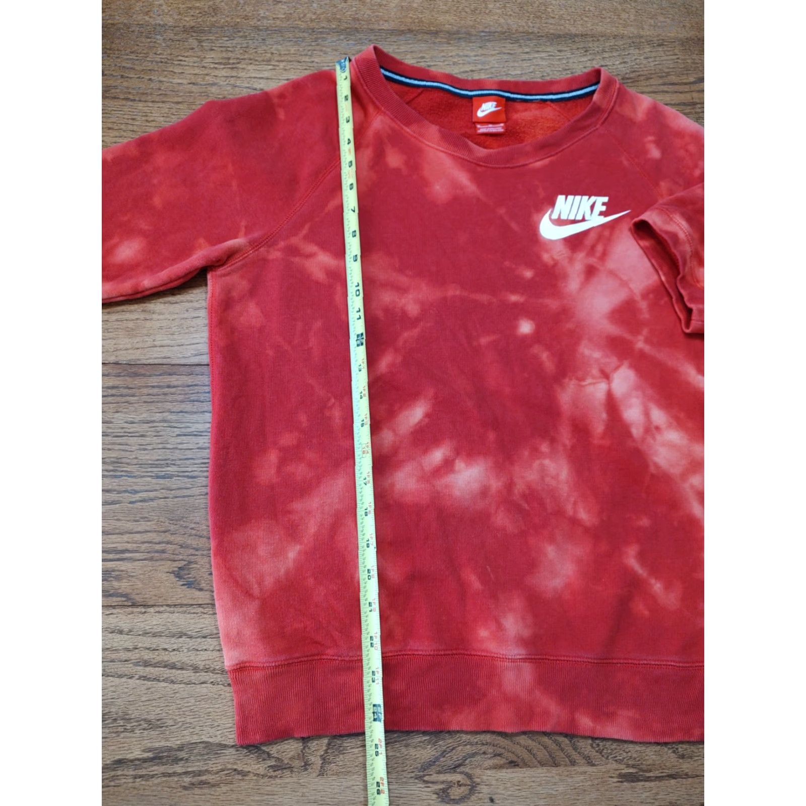 Nike VINTAGE Nike Short Sleeve Sweatshirt Womens Tag Medium Acid Wash Tie Dye Red Size M / US 6-8 / IT 42-44 - 6 Thumbnail