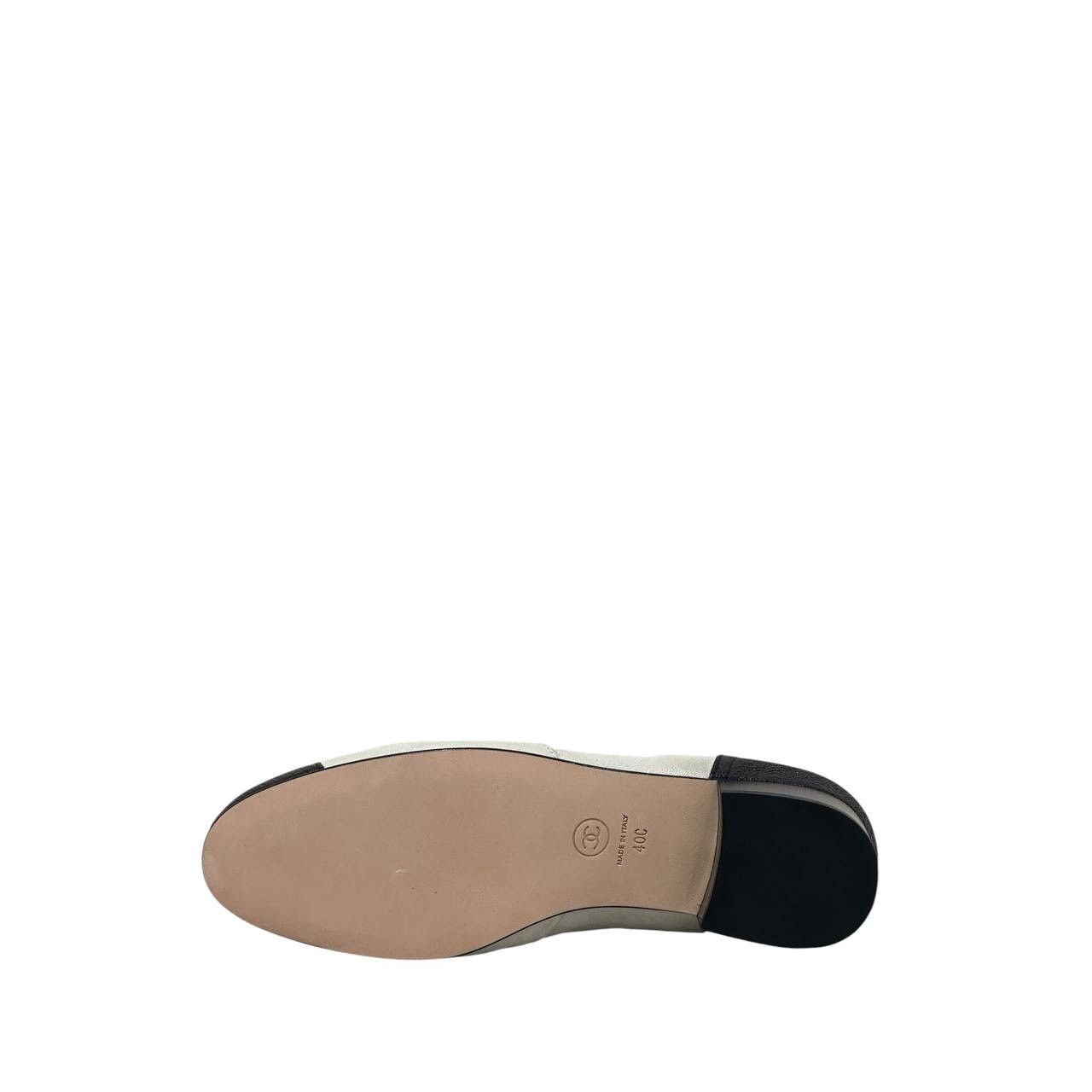 Chanel NWB Chanel Rare Cream, Black Gold PearlAnkle Boots Sz.40 Size US 9 / IT 39 - 4 Thumbnail