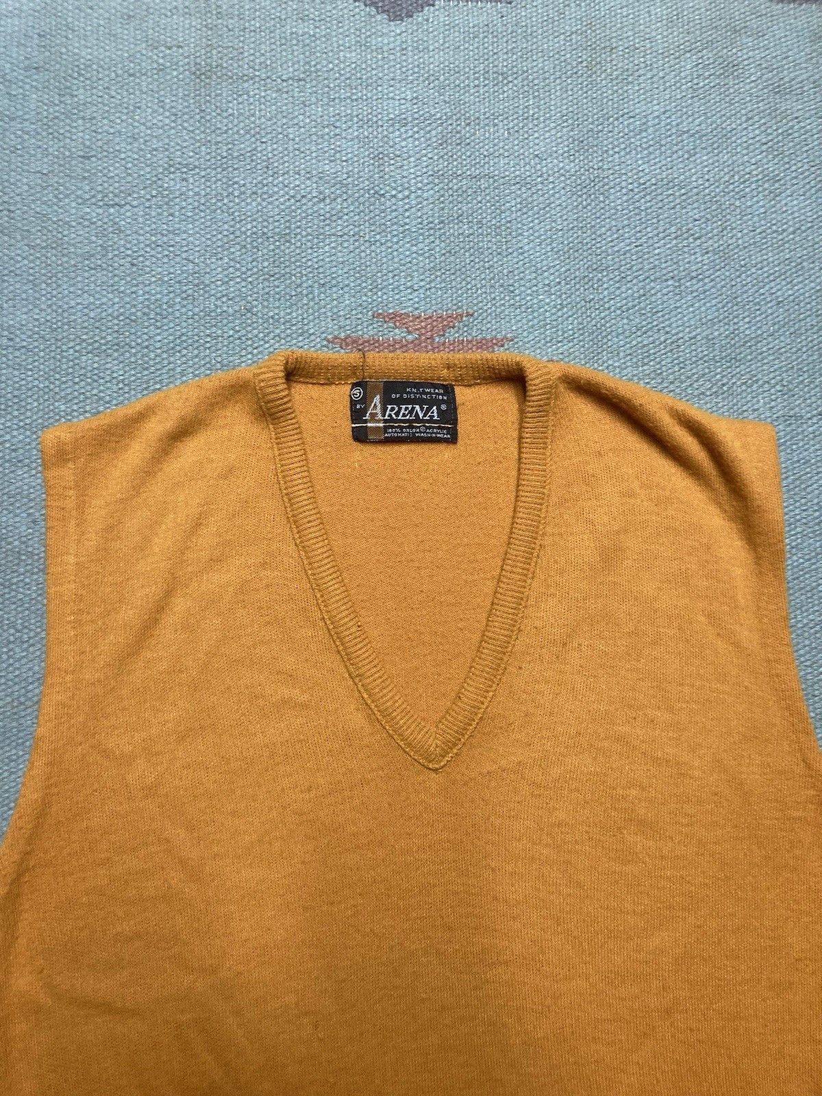 Vintage 1960s acrylic knit sweater vest v neck pullover men’s small Size US S / EU 44-46 / 1 - 3 Thumbnail