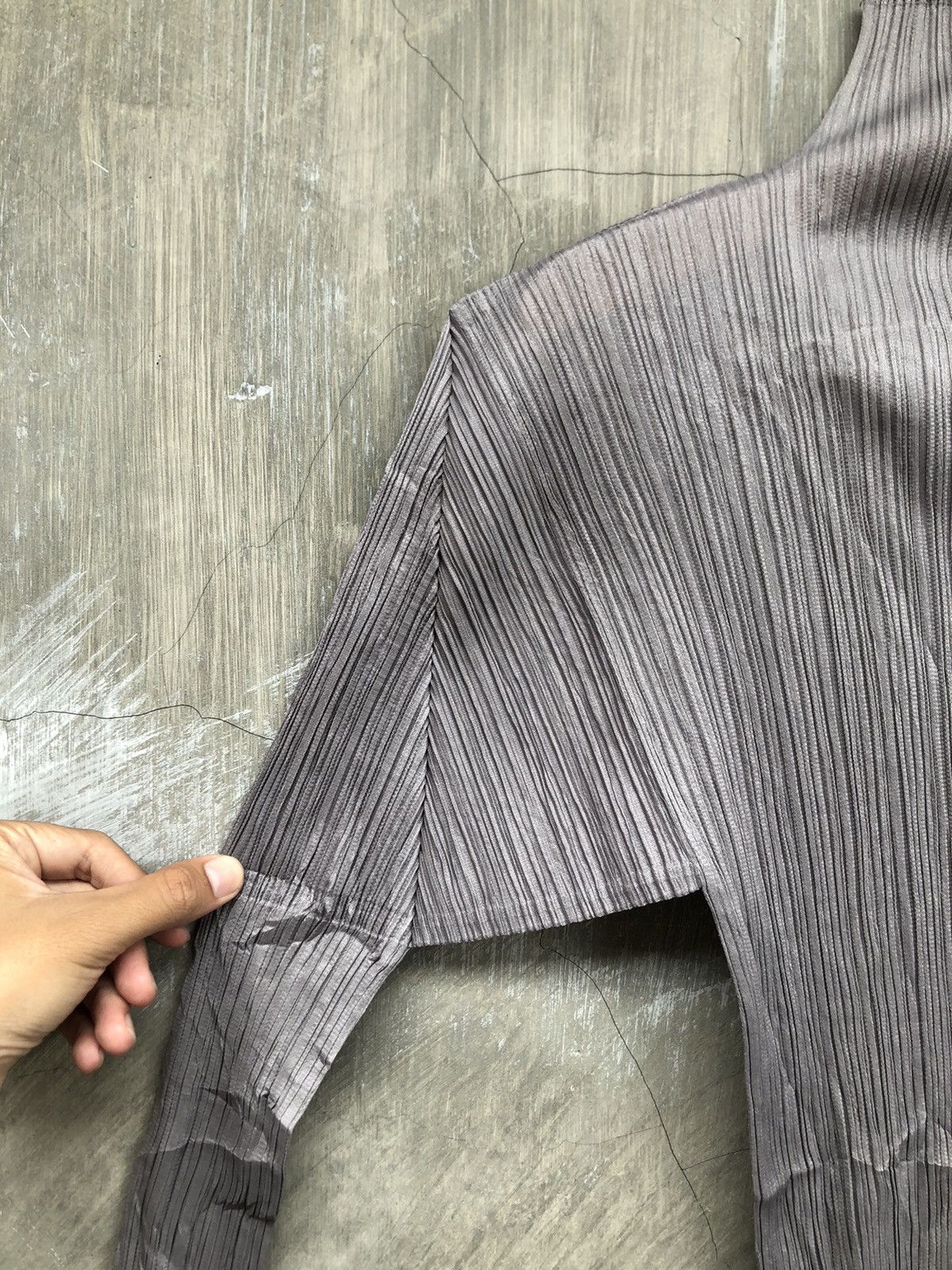 Homme Plisse Issey Miyake × Issey Miyake × Pleats Please Issey Miyake Issey Miyake Pleats Please Tops Size M / US 6-8 / IT 42-44 - 7 Thumbnail