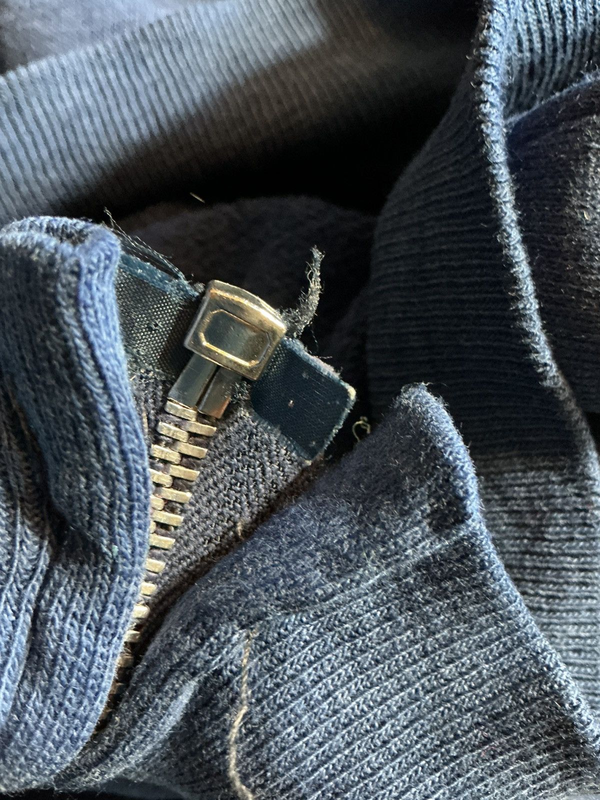 Vintage Vintage 70s 80s Blank Zip Thrashed YKK Zipper Raglan Hoodie Size US L / EU 52-54 / 3 - 11 Thumbnail