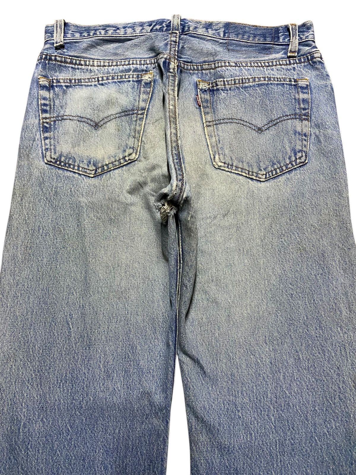 Levi's Levi’s 501 Distressed Light Wash Straight USA Vintage Size US 32 / EU 48 - 4 Thumbnail