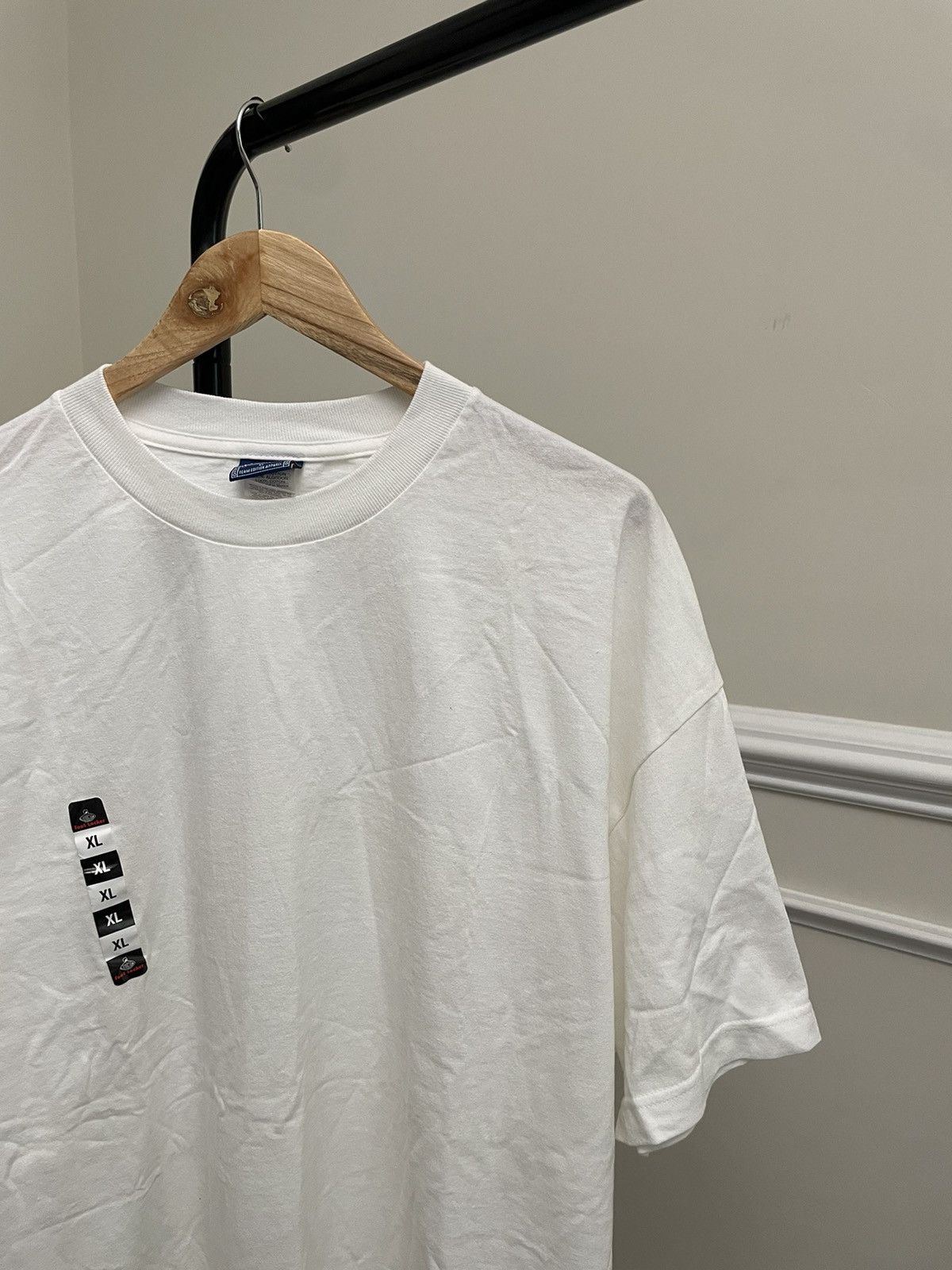 Vintage Vintage White Blank Tee Shirt 4GSELLER Unsoundrags Hanes Size US XL / EU 56 / 4 - 1 Thumbnail