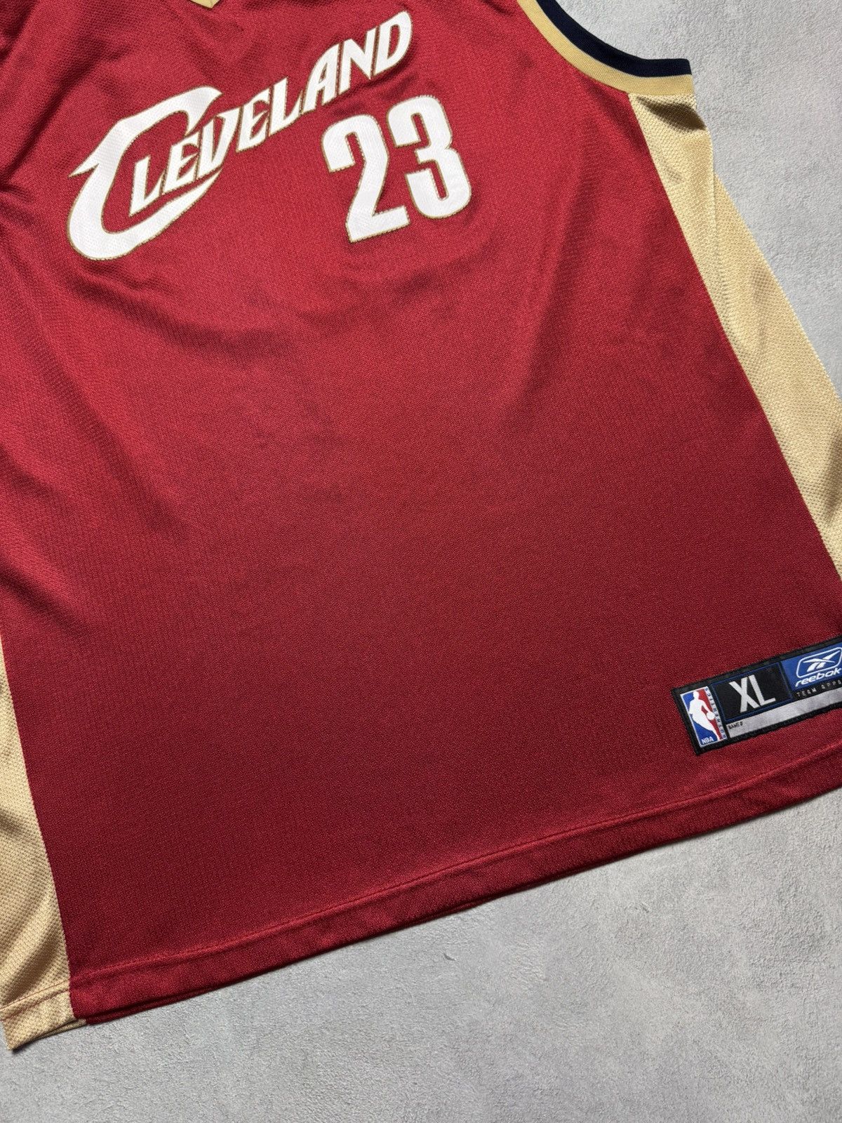 Reebok Reebok NBA Cleveland Cavaliers Lebron James #23 Jersey Size US XL / EU 56 / 4 - 4 Thumbnail