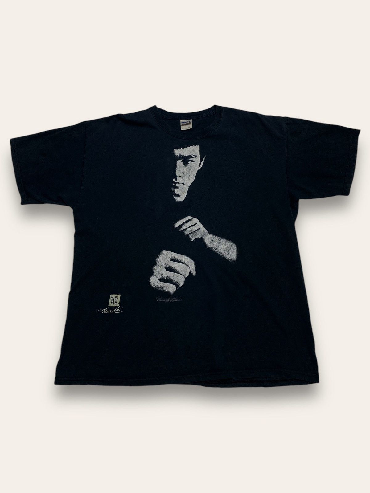 Vintage Vintage BRUCE LEE Big Logo Print Tee Shirt Movie Size US XL / EU 56 / 4 - 1 Thumbnail