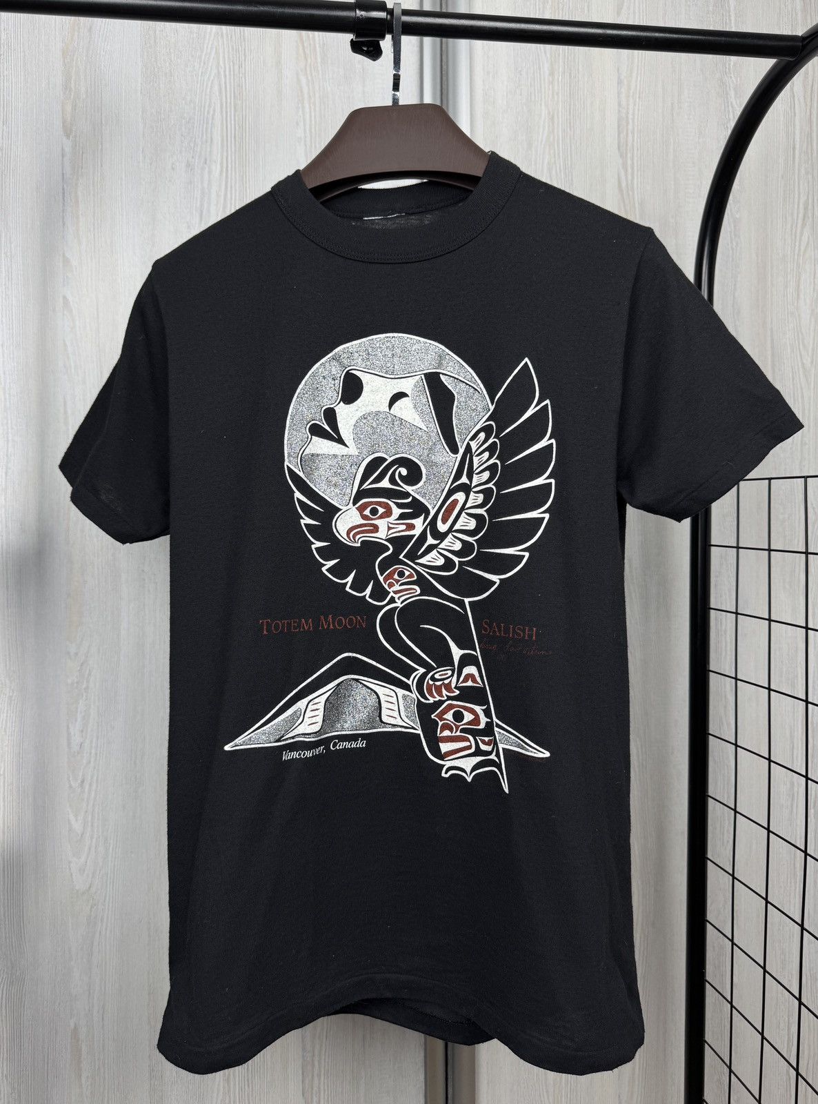 Vintage Vintage 90s Art Abstract Totem Moon Salish Vancouver tee Size US S / EU 44-46 / 1 - 2 Thumbnail