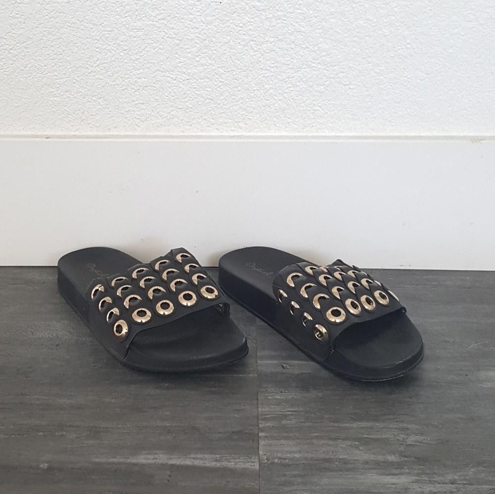 Designer Black Gold Detailed Qupid Sandal Size US 7 / IT 37 - 1 Thumbnail