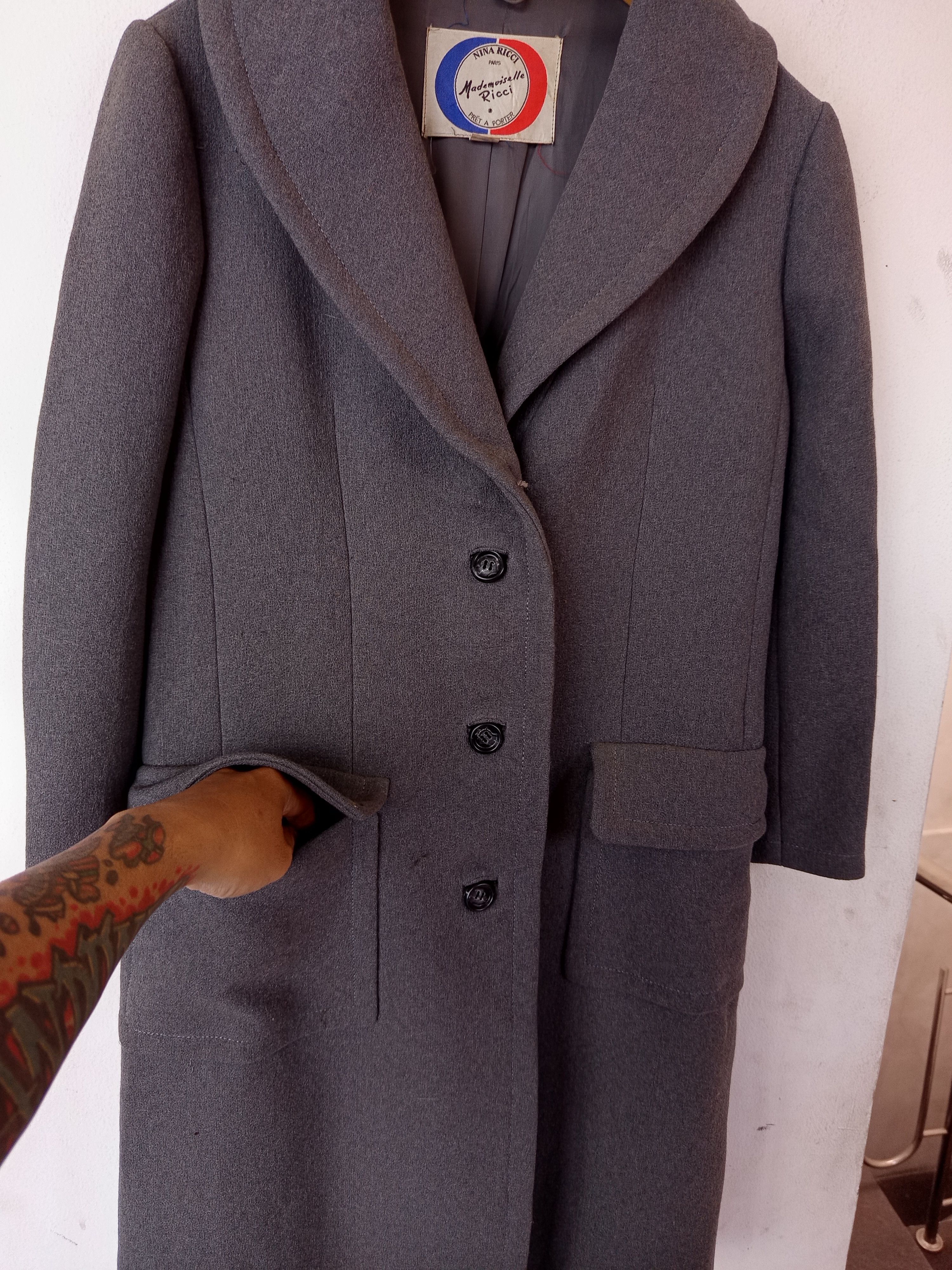 Nina Ricci 1960s Nina Ricci Mademoiselle Wool Coat Size M / US 6-8 / IT 42-44 - 4 Thumbnail
