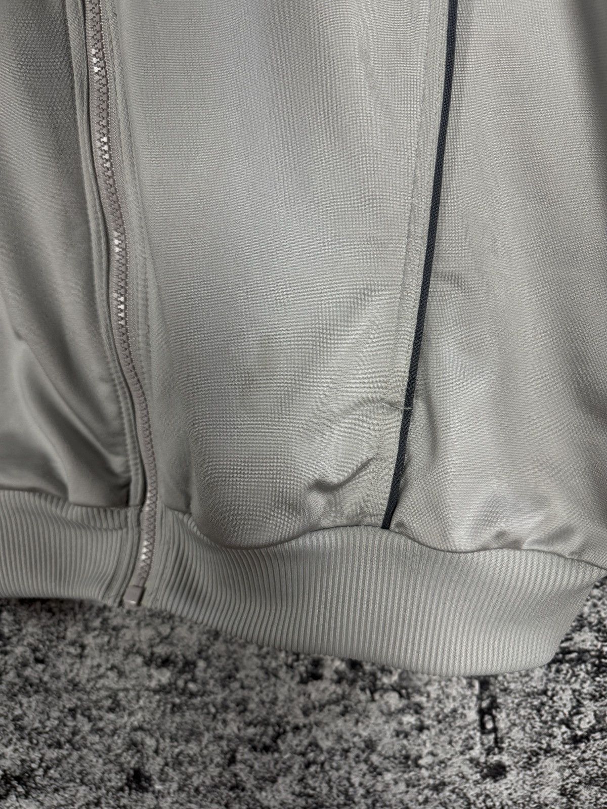 Adidas Men’s Adidas Vintage 90s Track Jacket Streetwear Size M Size US M / EU 48-50 / 2 - 19 Thumbnail