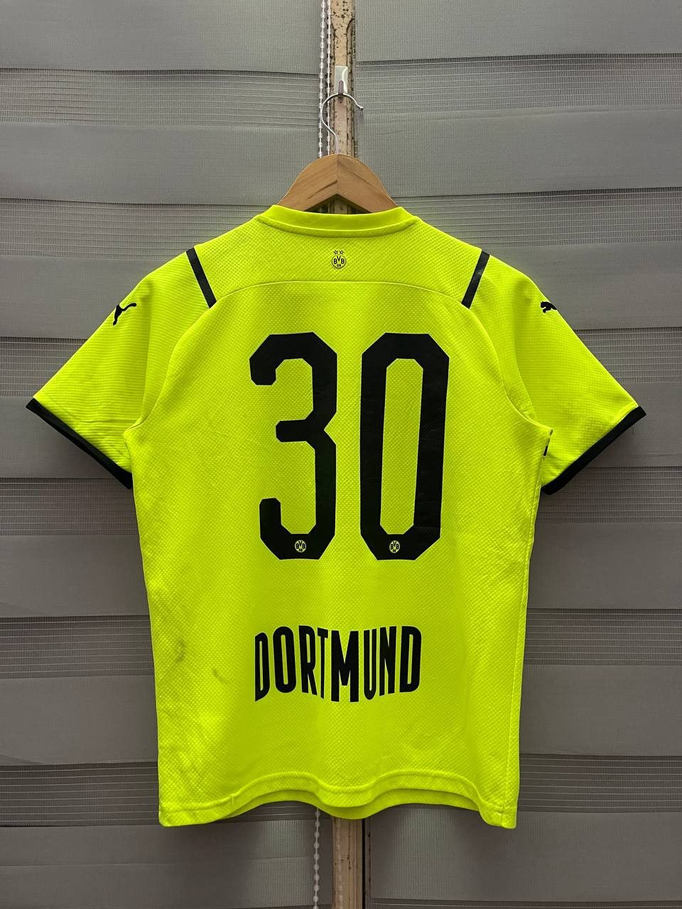 Puma Borussia Dortmund Home #30 2021/2022 Jersey Size US S / EU 44-46 / 1 - 3 Thumbnail