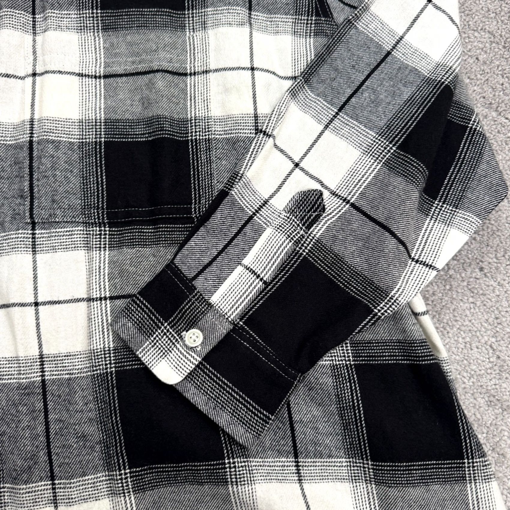 Old Navy VINTAGE Old Navy Shirt Plaid 2XL Black White Buffalo Button-Up Womens Plus Boyfriend Flannel Short Description Size XXL / US 16-18 / IT 52-54 - 4 Thumbnail
