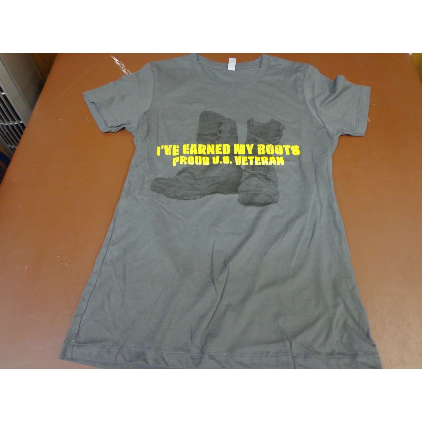 Next Level VINTAGE Boots? Proud US Veteran Boot Campaign T Shirt Medium I1 Size M / US 6-8 / IT 42-44 - 3 Thumbnail