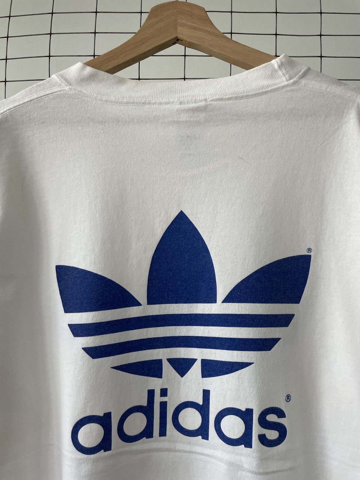 Adidas × Vintage Vintage Adidas Trefoil T-Shirt Size US L / EU 52-54 / 3 - 4 Thumbnail