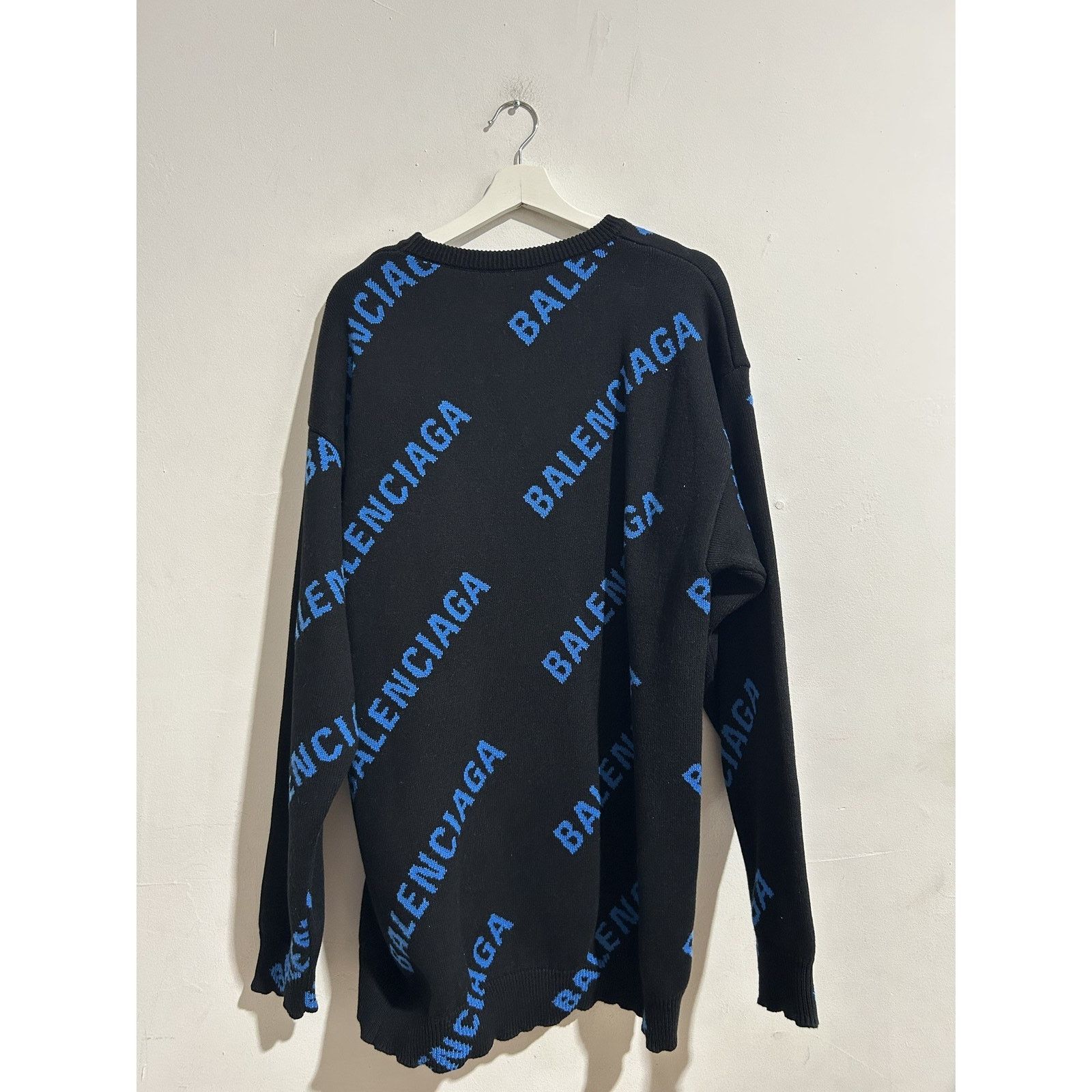Balenciaga BALENCIAGA BLUE MONOGRAM SWEATER SIZE SMALL PREOWNED Size US S / EU 44-46 / 1 - 2 Thumbnail