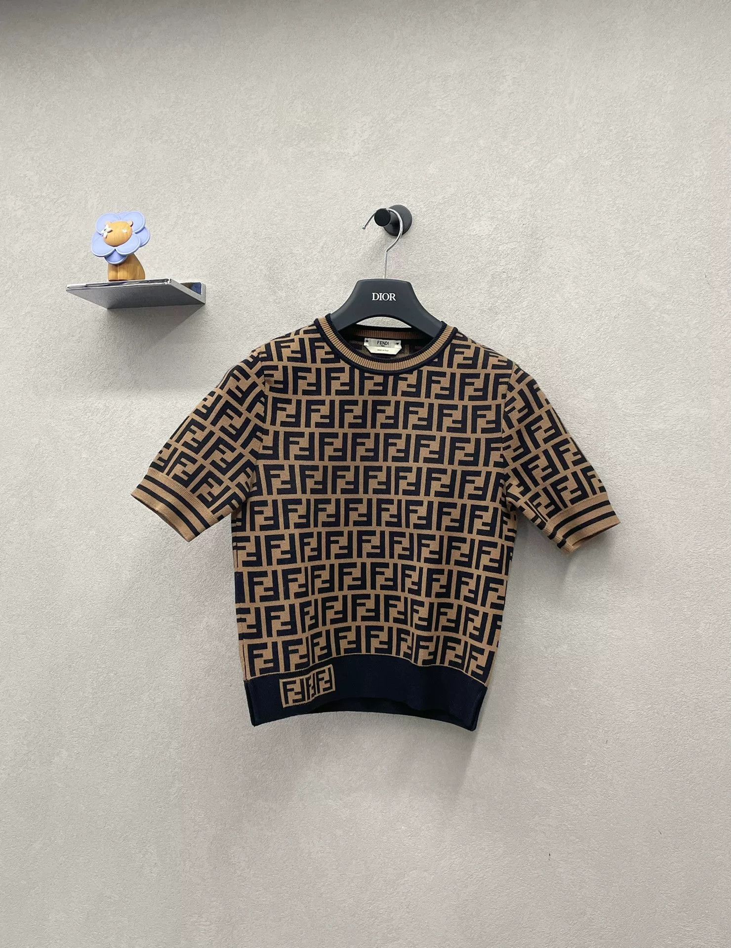 Fendi Fendi Monogram Knitted Short-Sleeve Size XS / US 0-2 / IT 36-38 - 1 Thumbnail