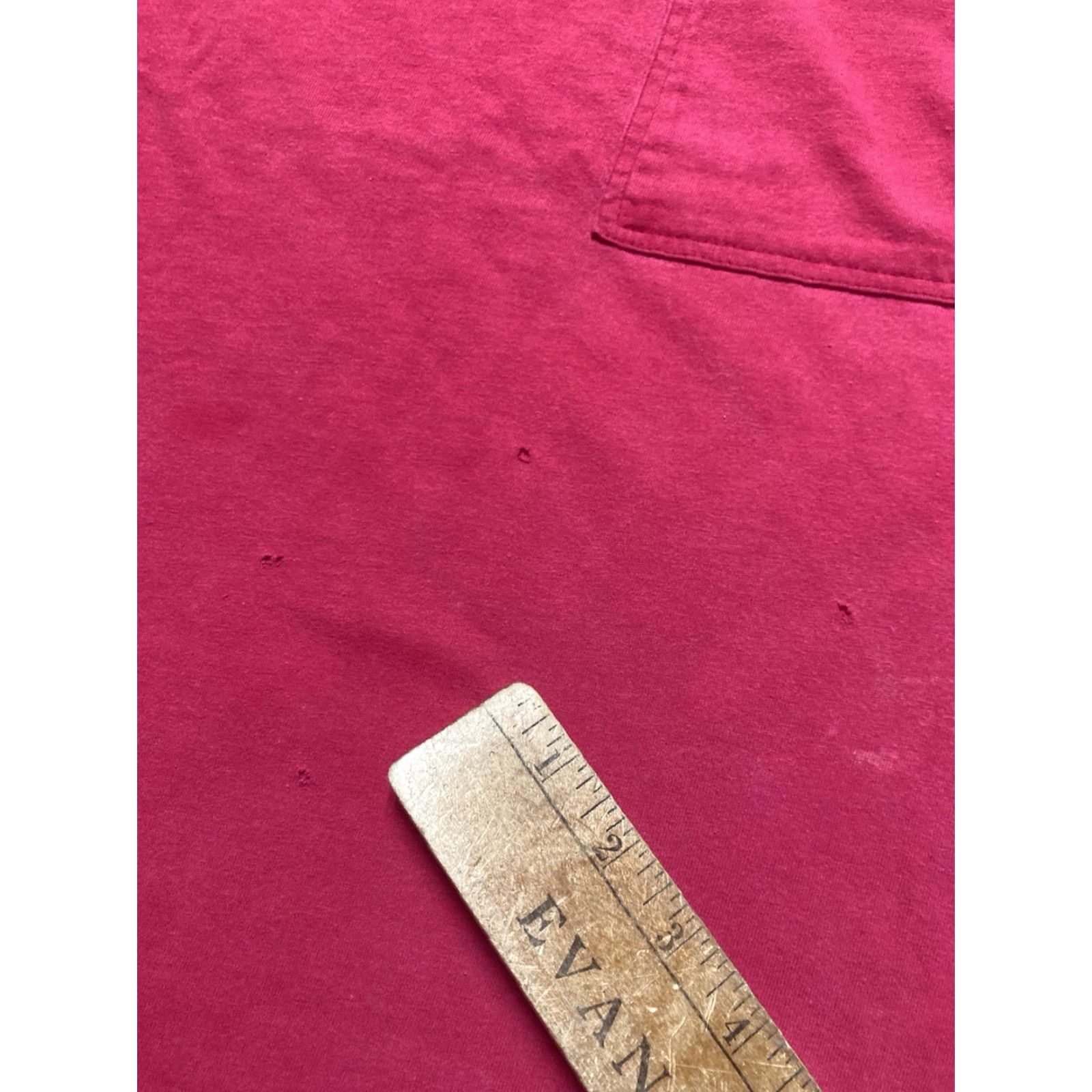 Vintage VINTAGE 90s pocket t shirt blank crimson red cotton distressed boxy adult XL T-Shirt Men Red 90s Pockets Cotton Boxy Vintage Mens XL Size US XL / EU 56 / 4 - 3 Thumbnail