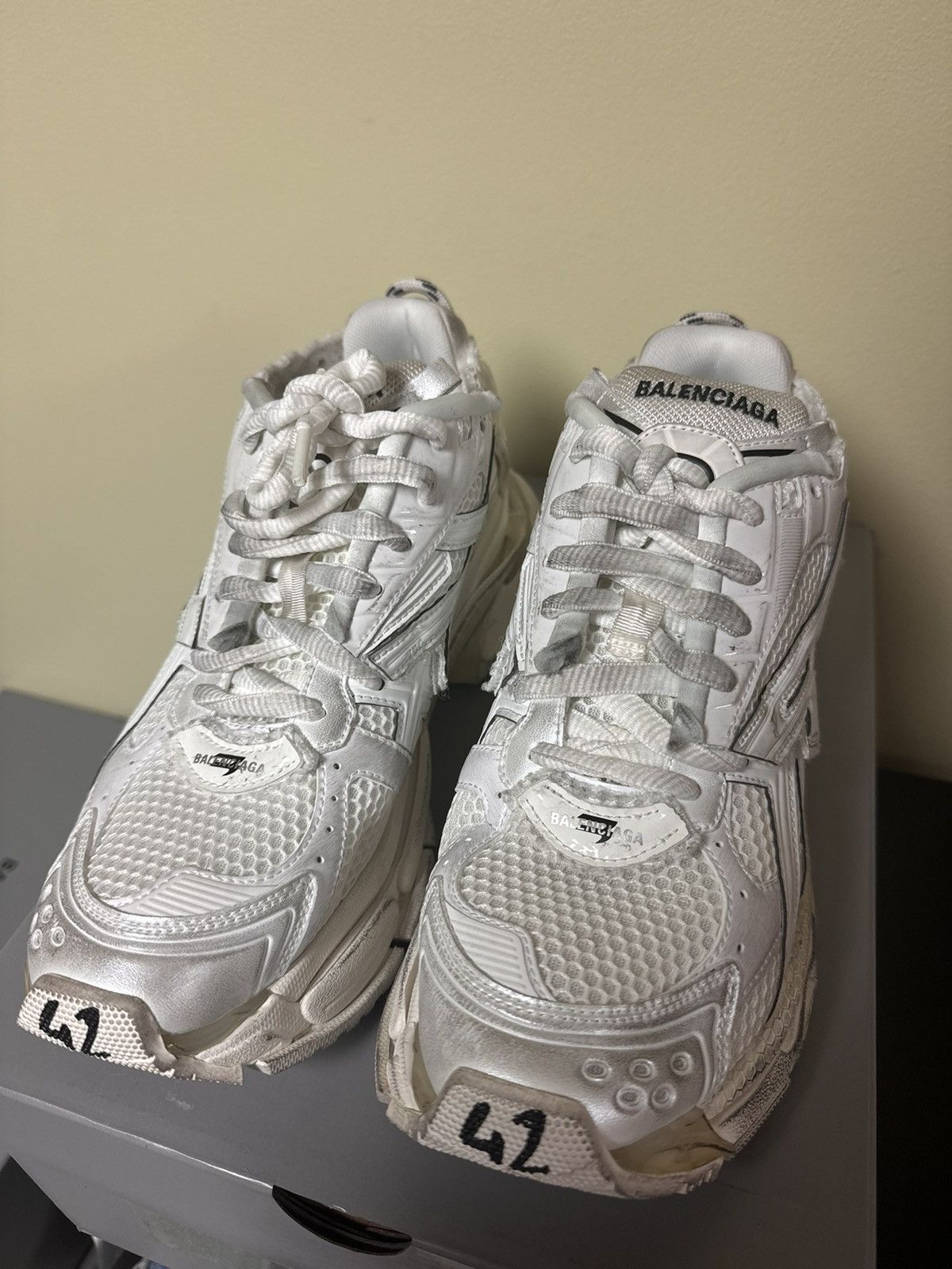 Balenciaga Balenciaga White Runner 42 Size US 9 / EU 42 - 5 Thumbnail
