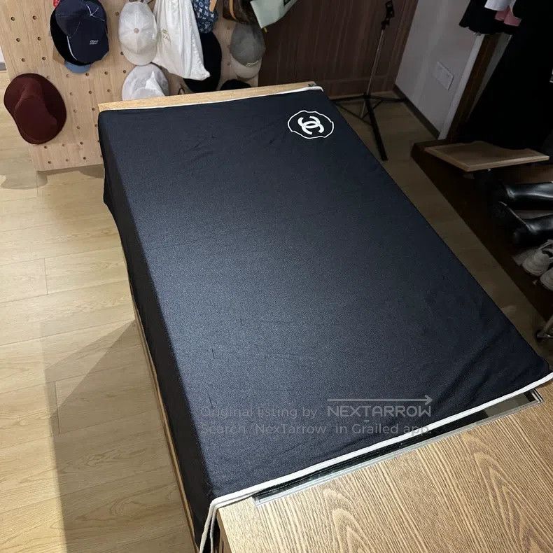 Chanel Chanel Logo silk cashmere scarf scarf Size ONE SIZE - 2 Thumbnail