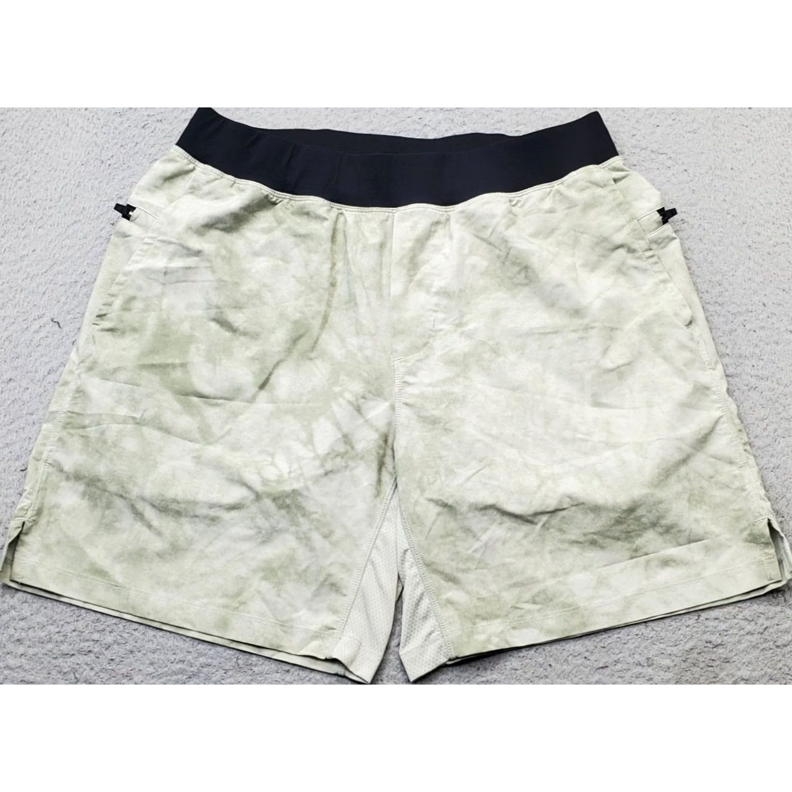 Fabletics Fabletics Shorts Mens L Multicolor Lined Side Slit Slash Pocket Elastic Waist Pull On Shirt? Size US 33 - 2 Thumbnail