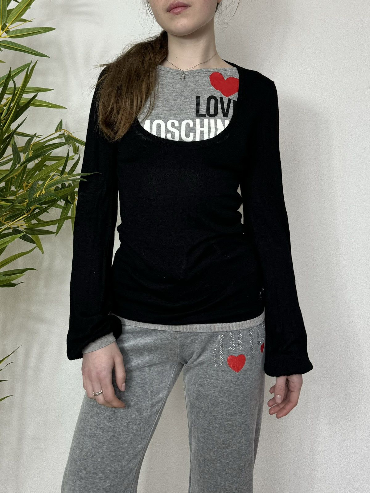 Moschino VINTAGE LOVE MOSCHINO KNITTED LONG SLEEVE Size M / US 6-8 / IT 42-44 - 1 Thumbnail