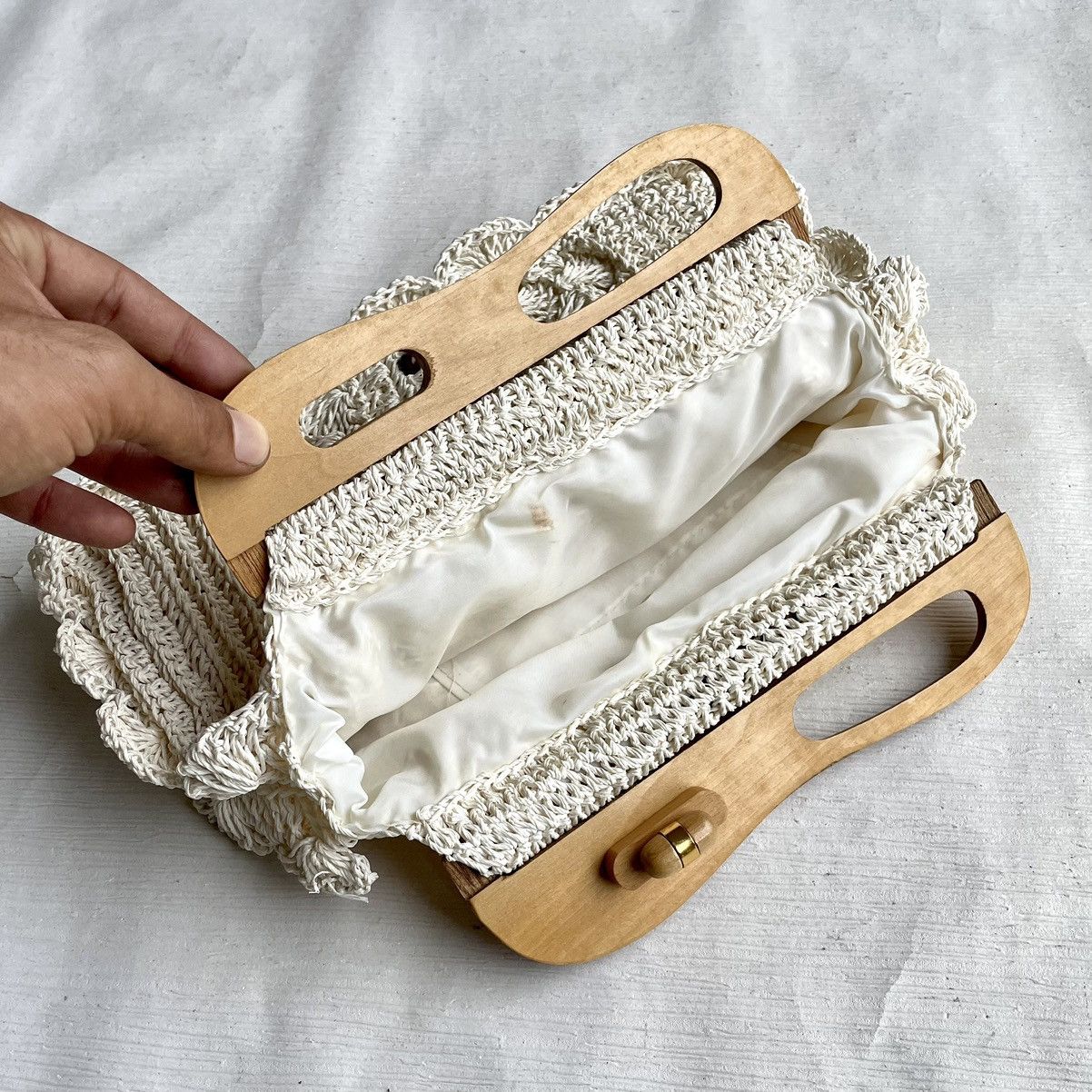 Craftsman Crochet Straw Clutch With Wood Handle Size ONE SIZE - 6 Thumbnail