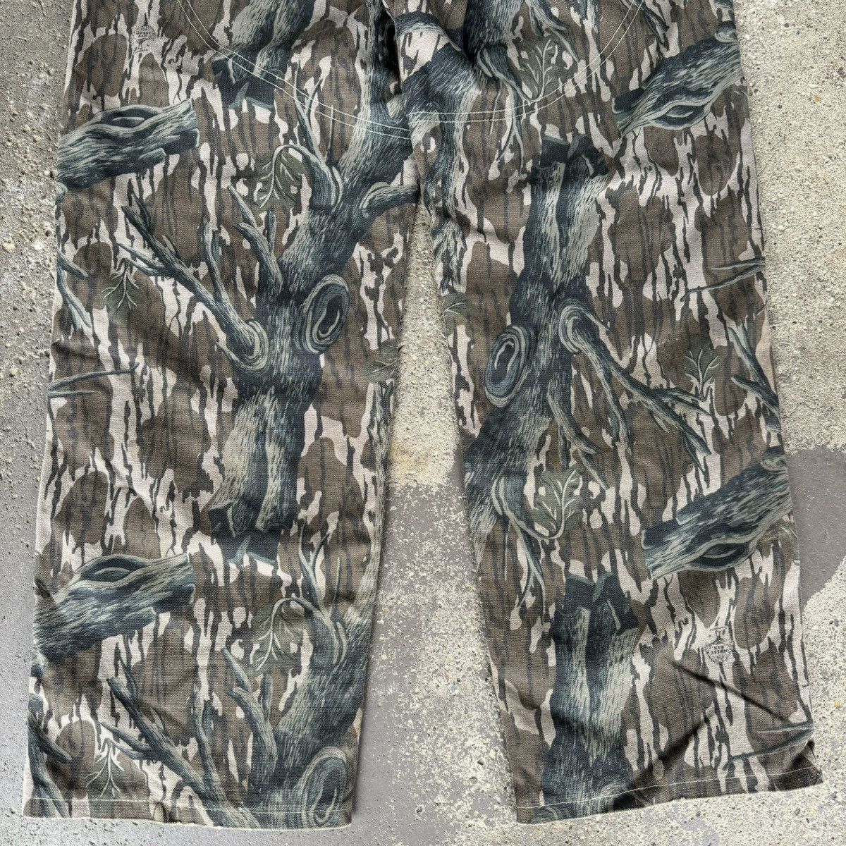 Carhartt × Mossy Oaks × Vintage RARE VINTAGE 1980s CARHARTT MOSSY OAKS TREE CAMO PANTS Size US 36 / EU 52 - 8 Thumbnail