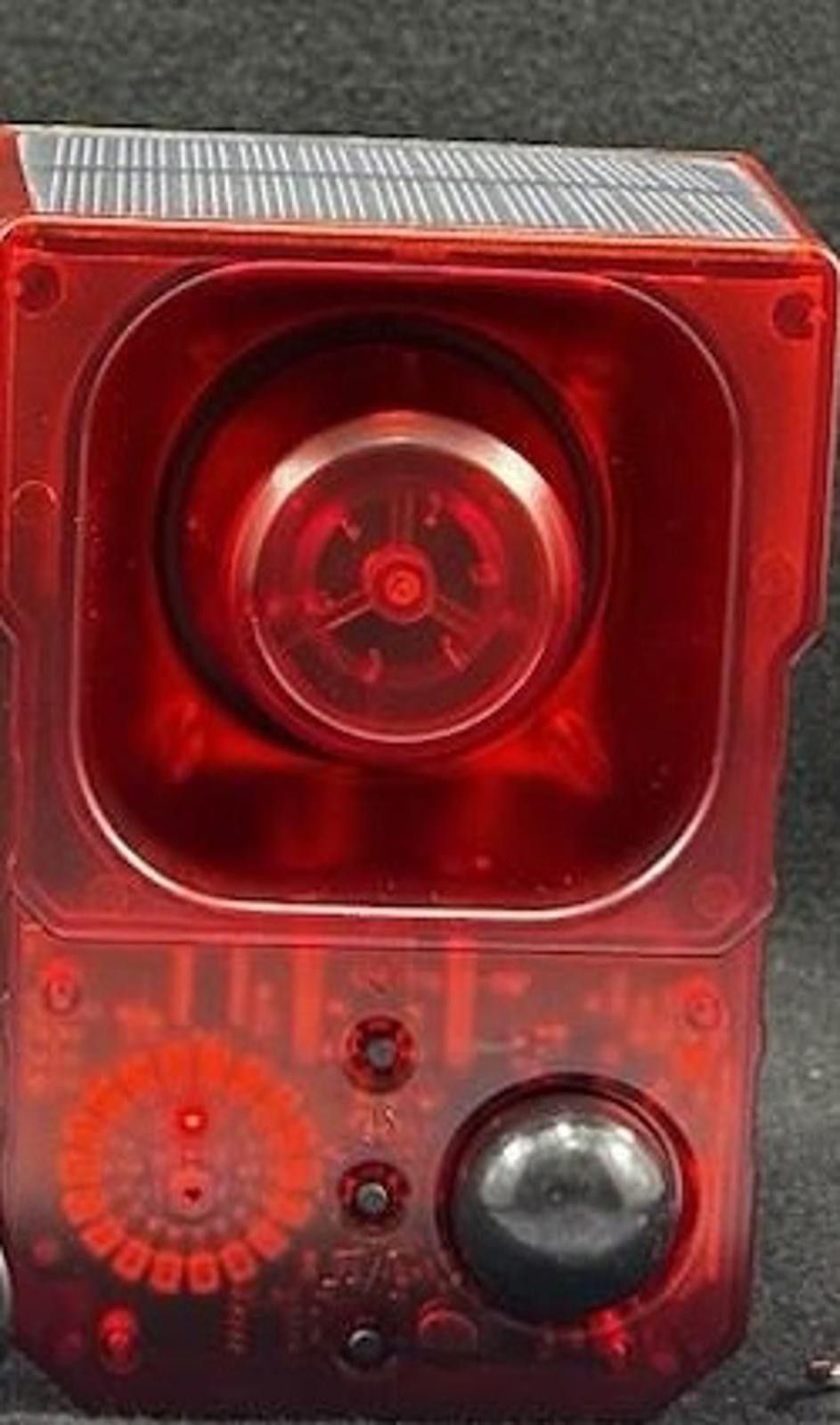 Other Solar Powered Red Green Strobe Beacon Light with Remote Con Size ONE SIZE - 1 Thumbnail