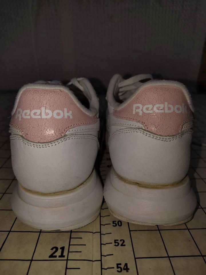 Reebok Women's Reebok Classic White & Pink Sneakers Size 9.5 Size US 9.5 / IT 39.5 - 4 Thumbnail