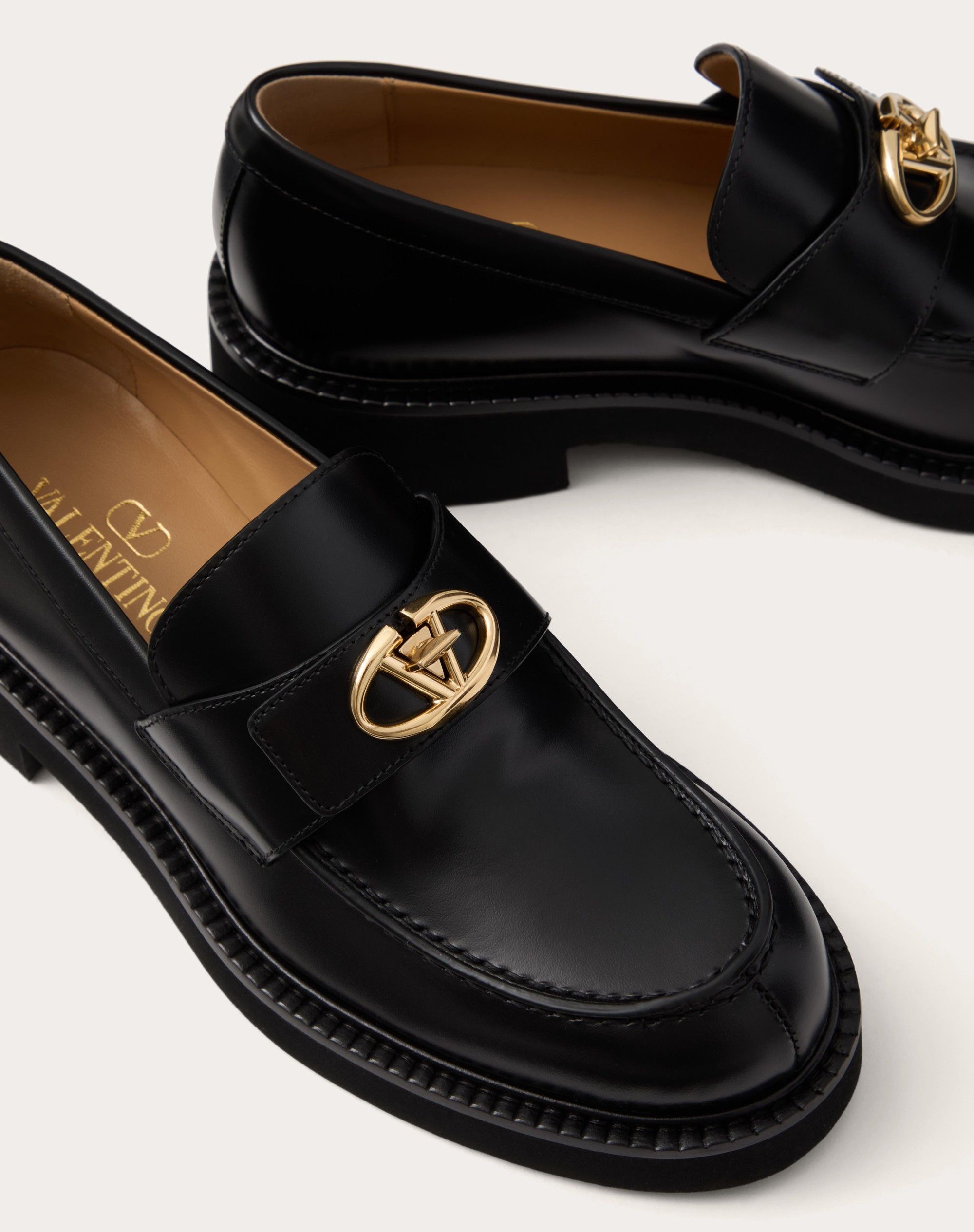 Valentino Vlogo Leather Loafer Shoes in black Size US 11 / IT 41 - 1 Thumbnail