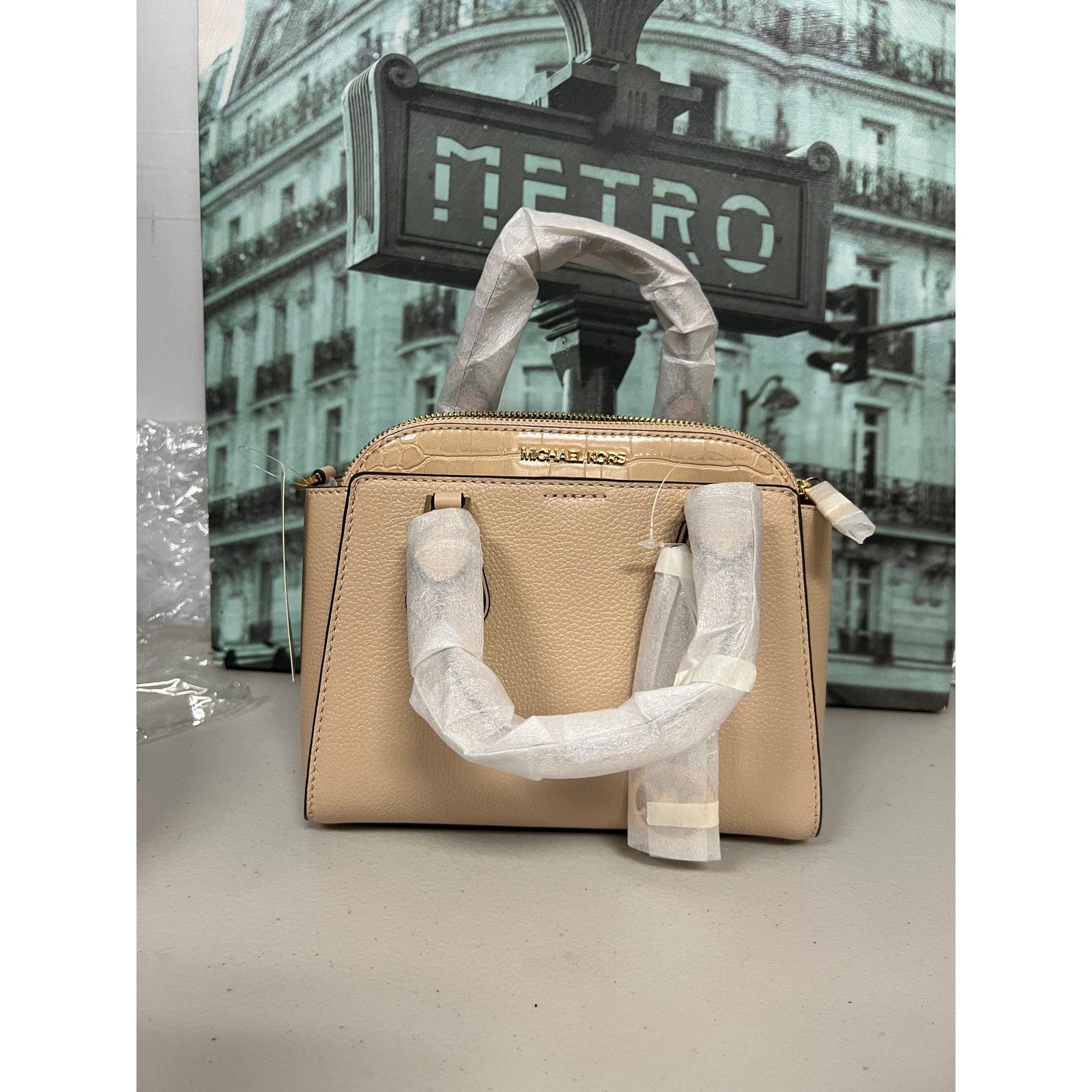 Michael Kors Michael Kors Daria 35T1GDIS5E Small 2IN1 Satchel In Buff Size ONE SIZE - 1 Thumbnail