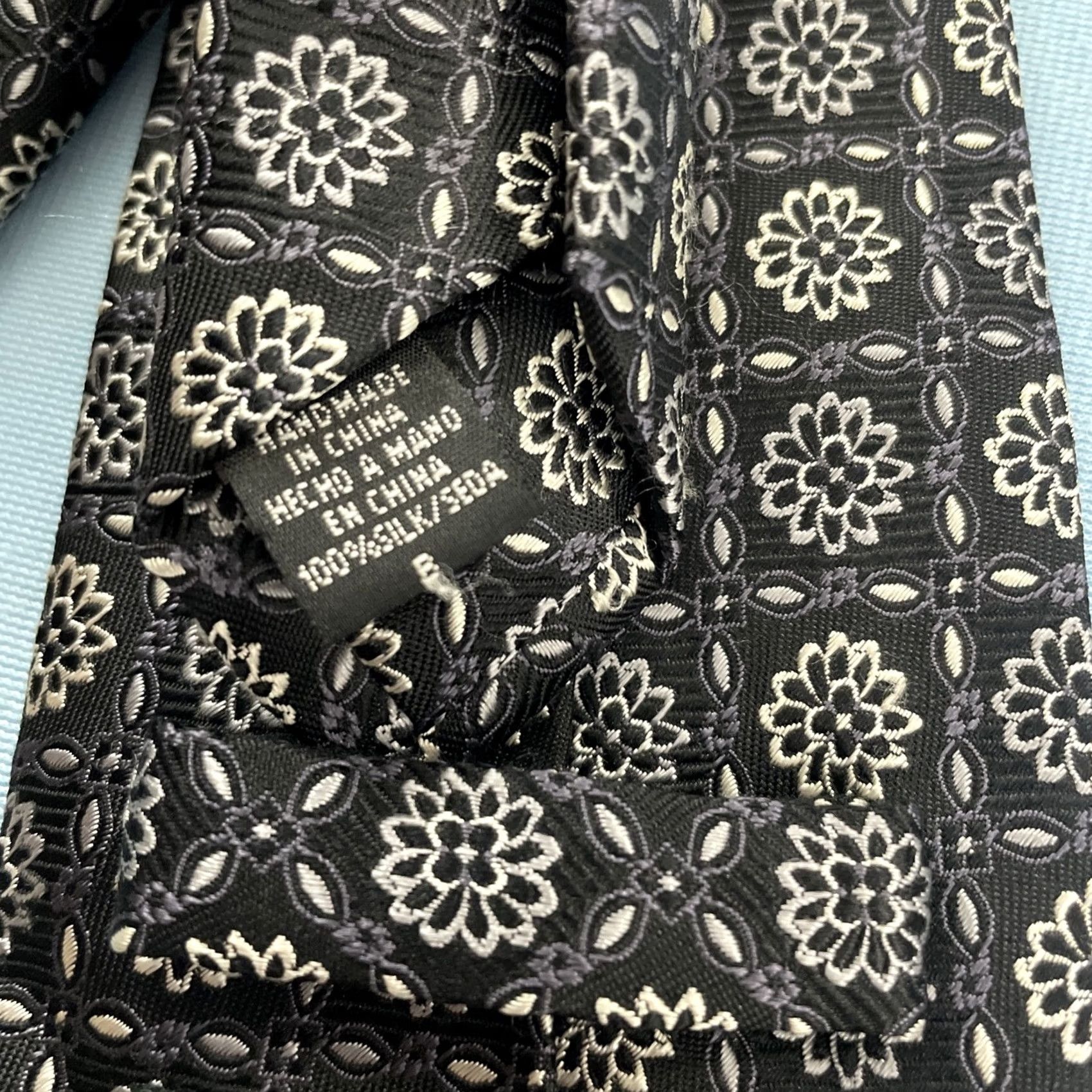 Vintage VINTAGE Necktie Silk Tie Deco Floral Woven Texture Blue White 4x60" Geometric Vintage Capsule Necktie Mens Size ONE SIZE - 5 Thumbnail