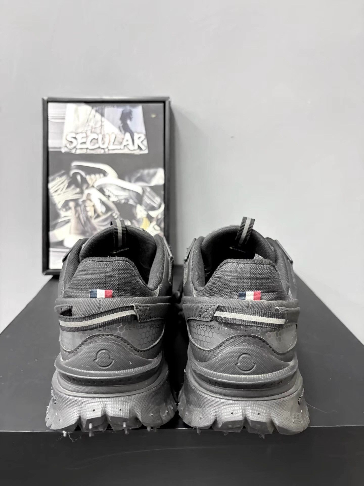 Moncler Moncler Trailgrip "Tire" Sneakers K34 Size US 8 / EU 41 - 7 Thumbnail