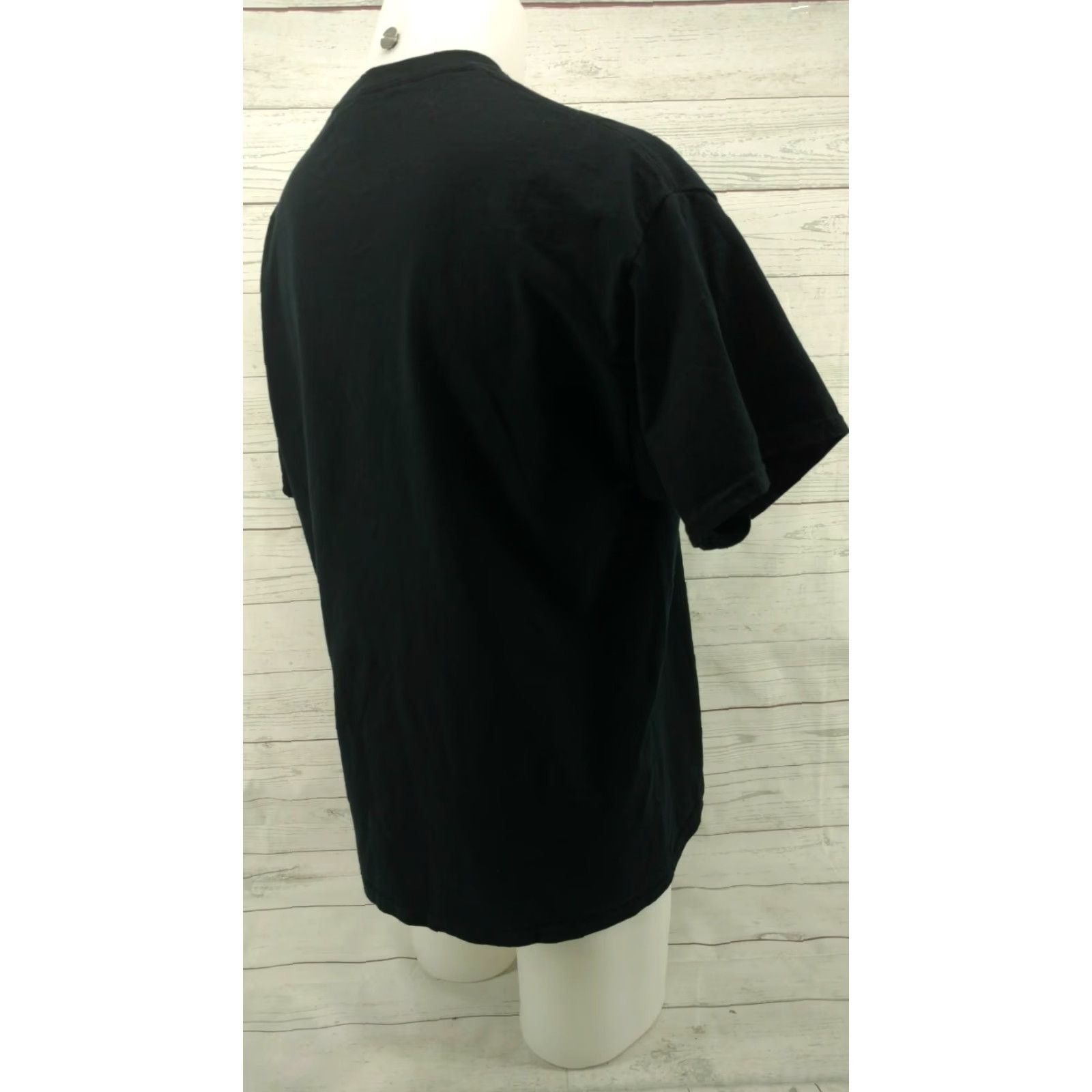 Gildan Gildan Shirt Men T-Shirt Rock Black XL WQXR 105.5 Afternoon Riot Theme Rock Band Event Modern Casual Everyday Short Sleeve Round Neck Car Size US XL / EU 56 / 4 - 5 Thumbnail