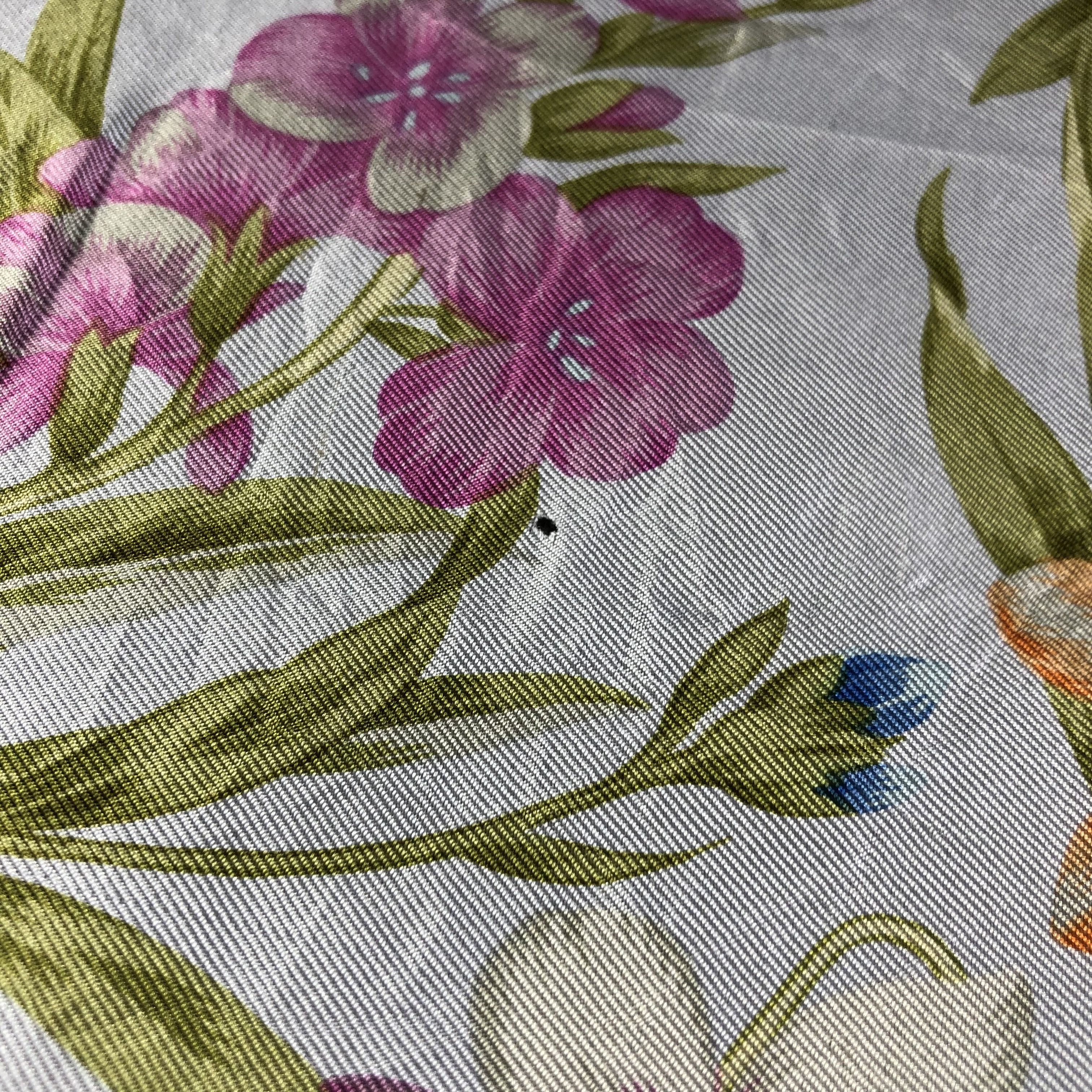 Japanese Brand Luxury Floral Silk Scarf M420 Size ONE SIZE - 6 Thumbnail