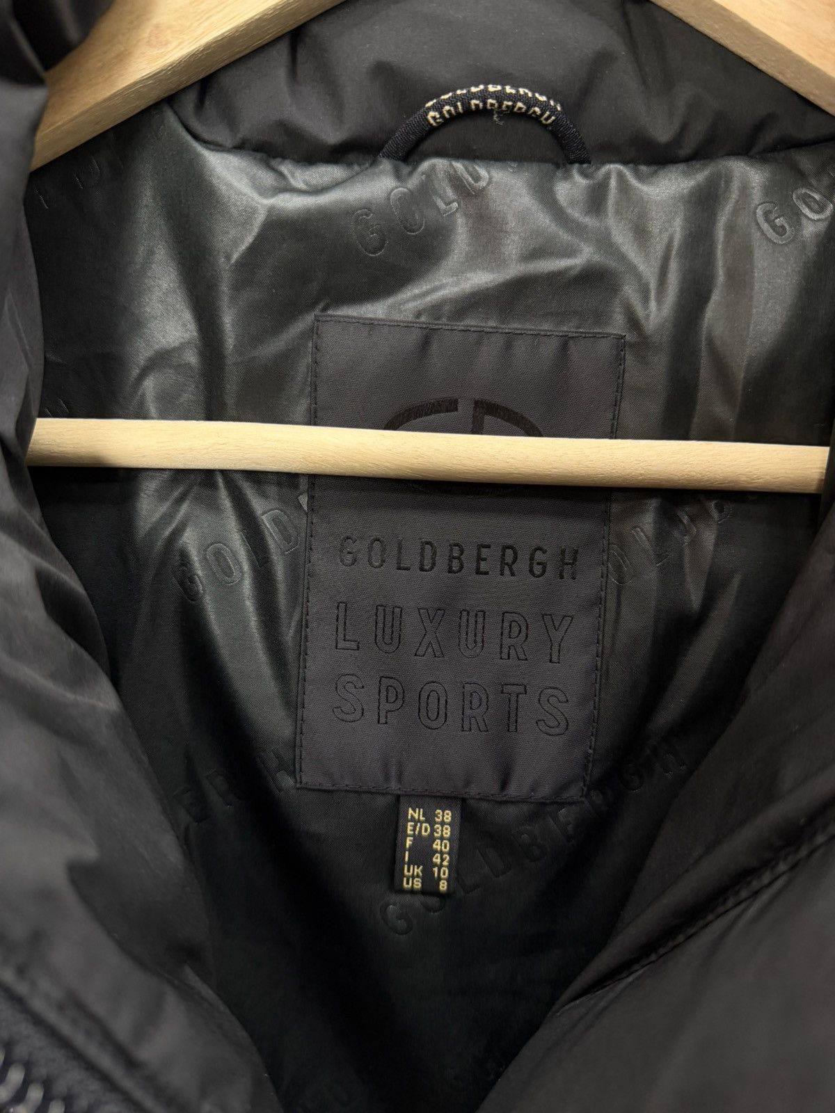 Goldbergh Goldbergh Down Ski Jacket Puffer Hooded Luxury Sports Size M / US 6-8 / IT 42-44 - 8 Thumbnail
