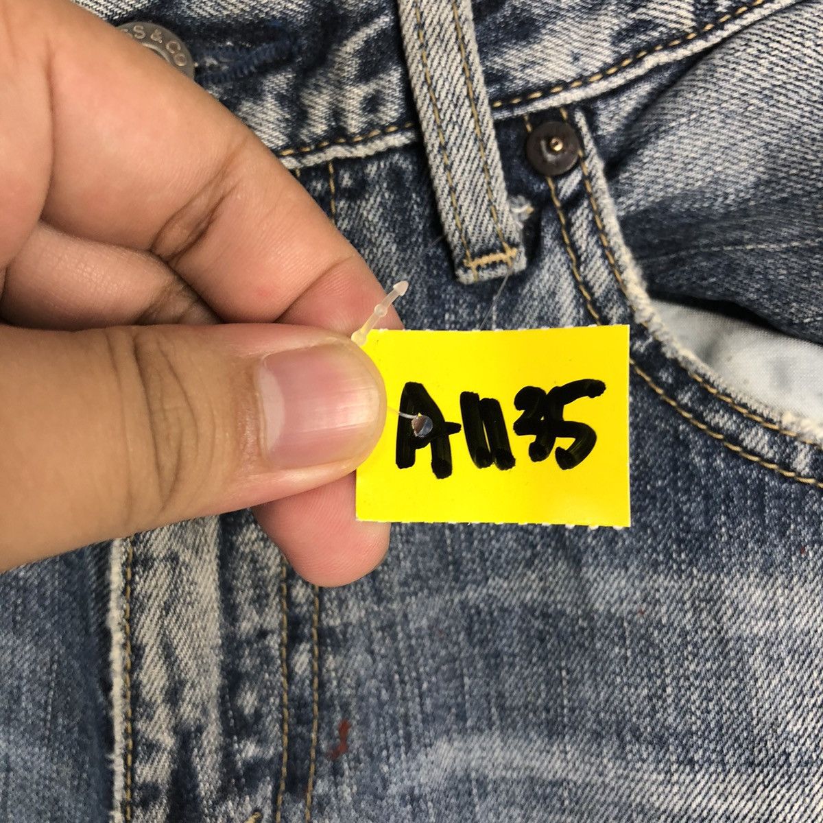 Levi's Levis Blue Distressed ripped cobain Denim Pants #A1135 Size US 32 / EU 48 - 11 Thumbnail