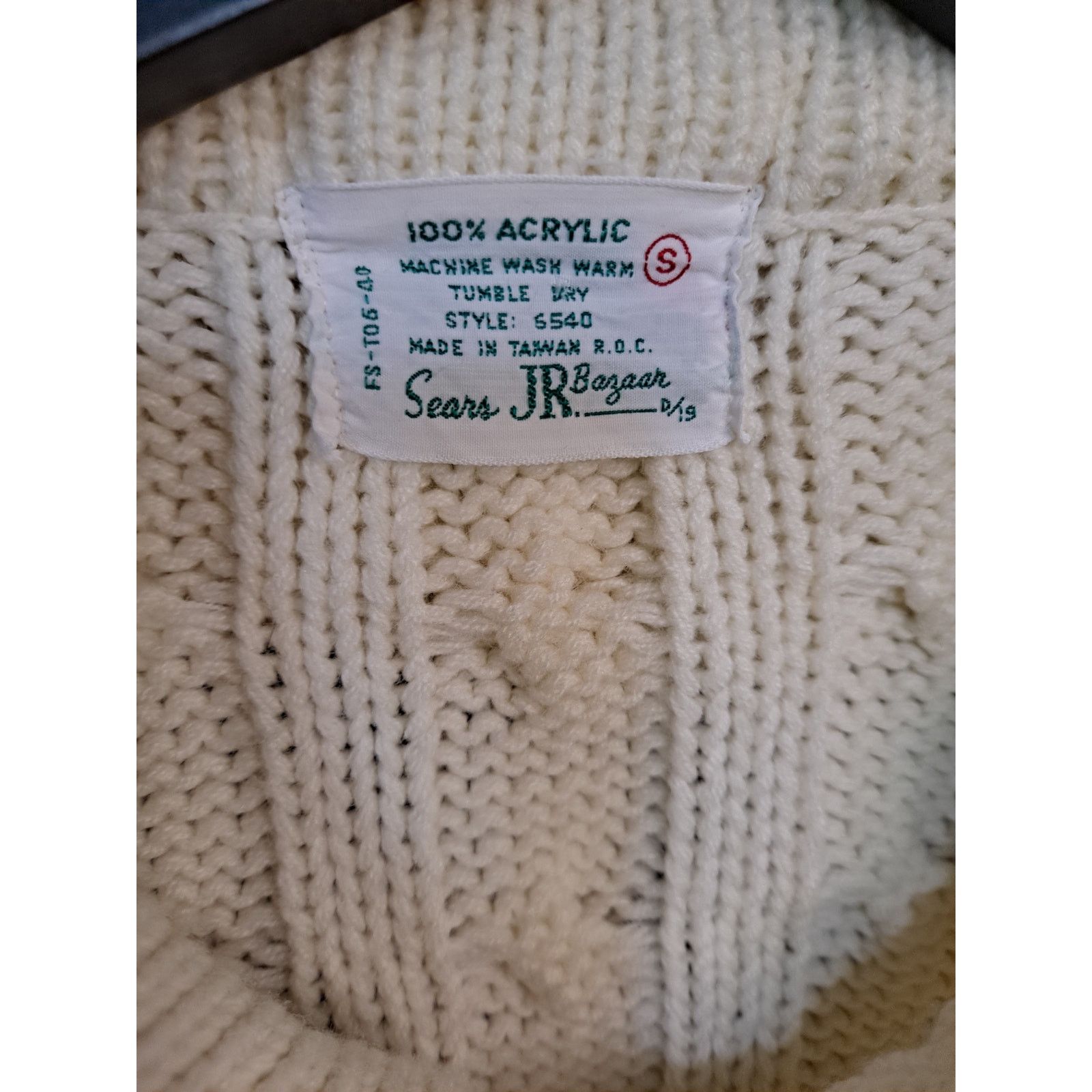 Sears Vintage Sears Cable Knit Sweater With Toggle Buttons Small Size S / US 4 / IT 40 - 5 Thumbnail