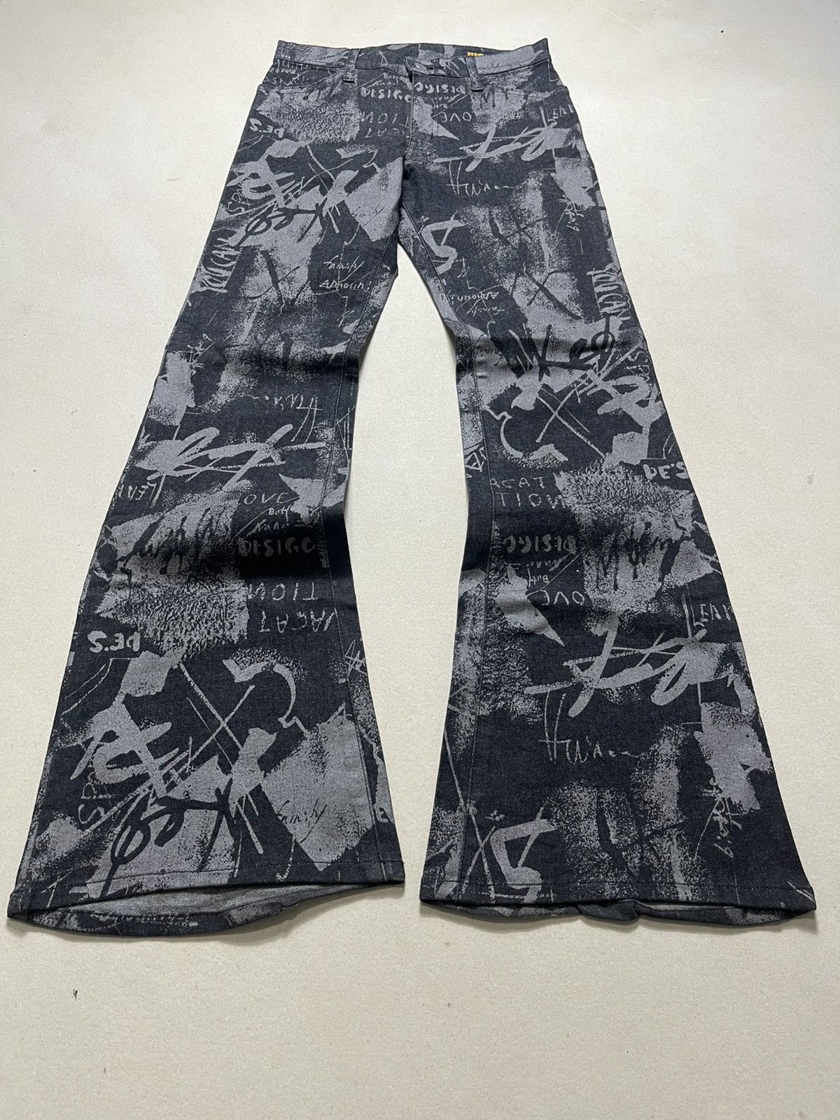 Japanese Brand 🔥HOT🔥Y2K Bison Flareed denim AOP Size US 27 - 1 Thumbnail