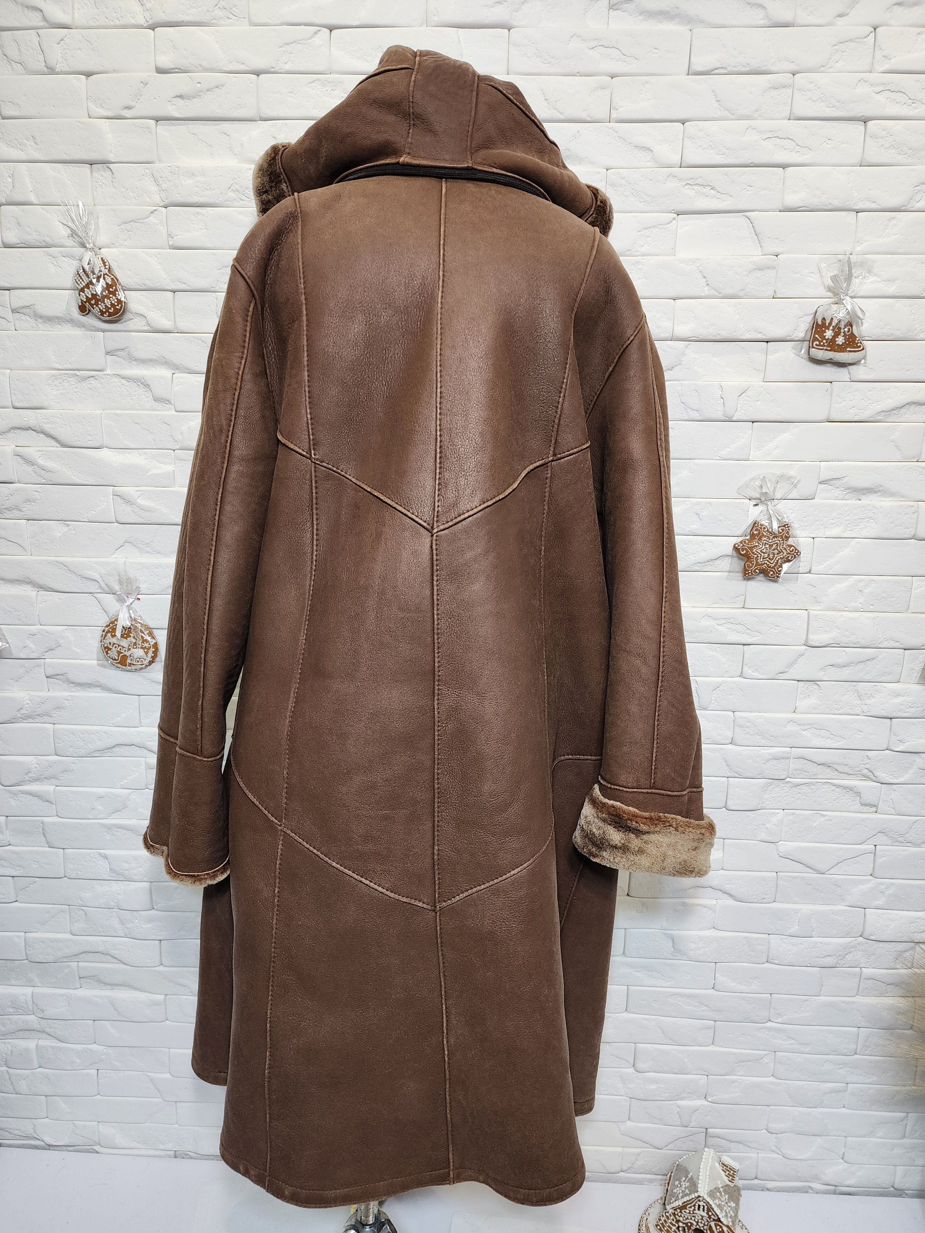 Furla Women's Brown Sheepskin Coat: Genuine Fur Hood Size 3XL / US 20-22 - 4 Thumbnail